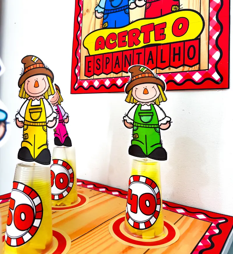 Jogo junino Acerte o Espantalho: brincadeira pedagógica em PDF — amostra 3: Como usar em sala de aula