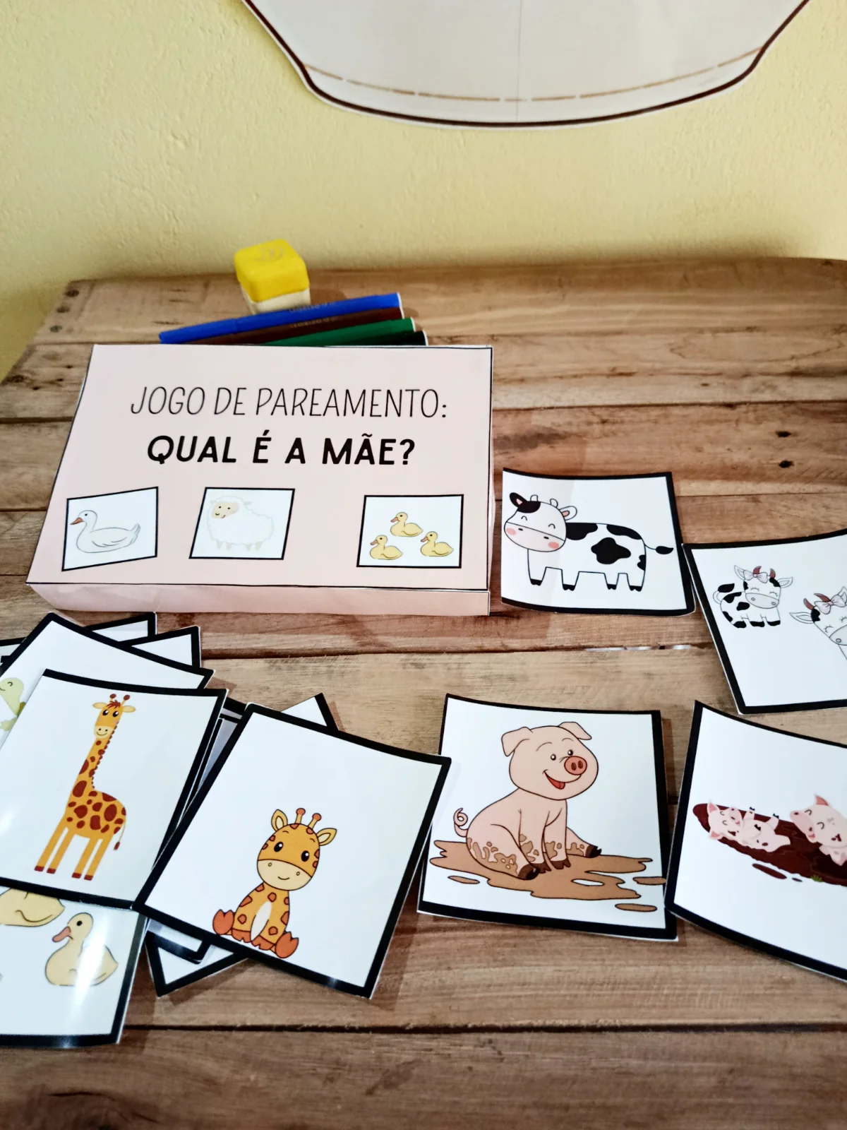 Jogo Pedagógico de Pareamento: Dia das Mães — amostra 4: Tem coisa mais linda do que ver os pequenos descobrindo o vínculo…