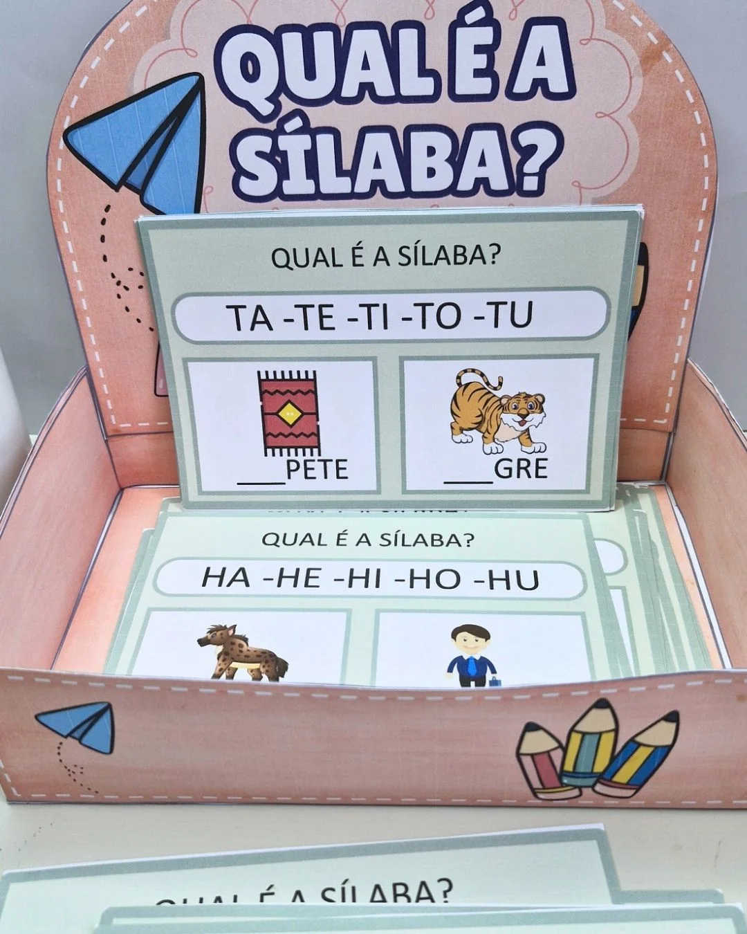 Jogo Qual é a Sílaba? – Alfabetização com Sílabas Simples — amostra 1: O Jogo Qual é a Sílaba