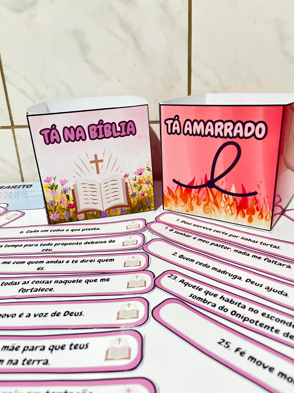 Jogo Tá na Bíblia ou Tá Amarrado? O Jogo Divertido para Ensinar a — amostra 5: Você já ouviu frases que parecem bíblicas,… Jogo Tá na Bíblia ou Tá Amarrado? O Jogo Divertido para Ensinar a — amostra 5: Você já ouviu frases que parecem bíblicas,…