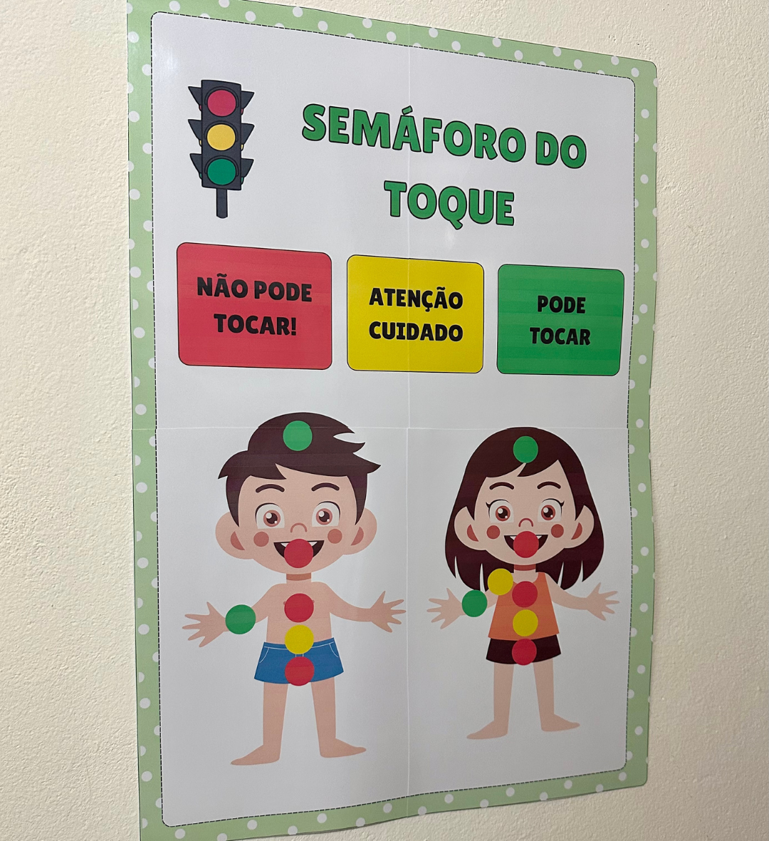 Kit 18 de Maio: Semáforo do Toque e Luva Musical — amostra 1: Kit 18 de Maio para trabalhar proteção e cuidado