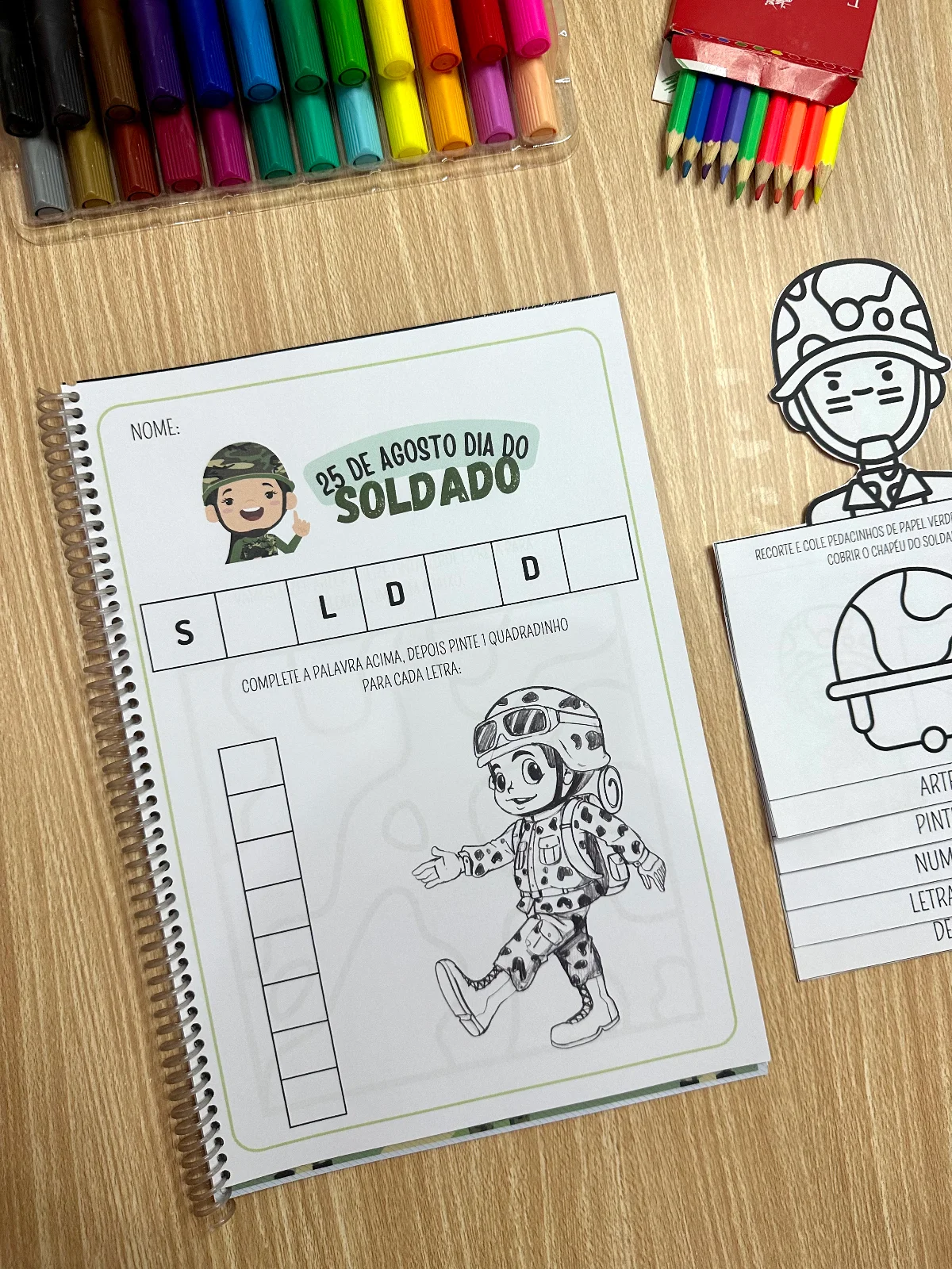 Kit Apostila de atividades + Flipbook - Dia do Soldado — amostra 5: Pintura respeitando os limites do desenho Texto para…