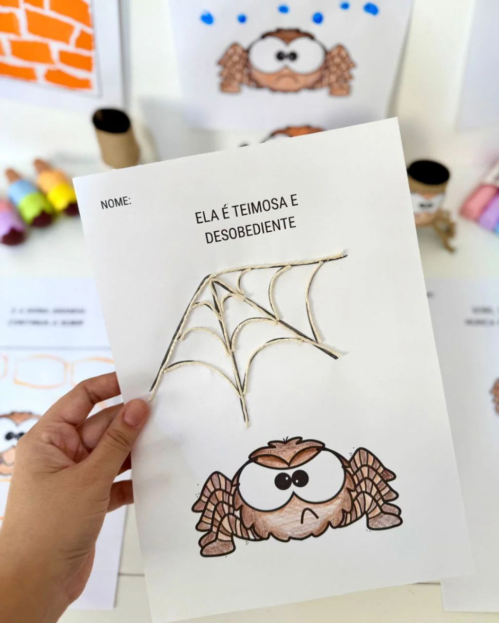 Kit Atividades de Artes Dona Aranha — amostra 2: O Kit de Atividades de Artes – Tema Dona Aranha é um material completo e…