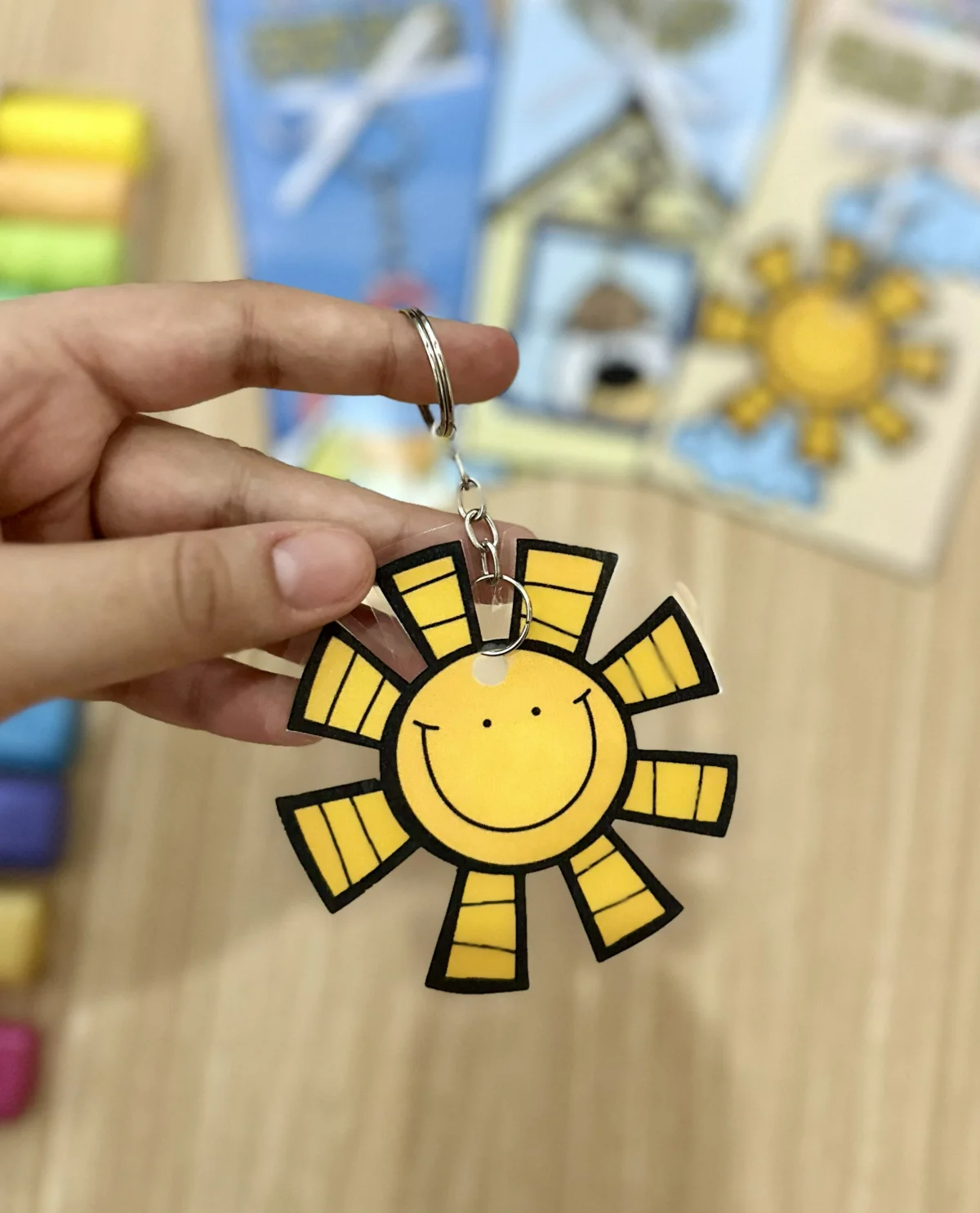 Kit Chaveiros – Lembrancinha de Volta às Aulas — amostra 5: Encante seus alunos no primeiro dia de aula com este kit de…