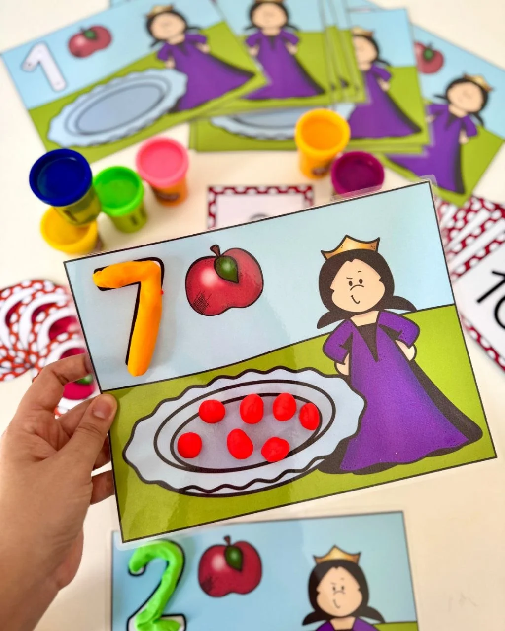 Kit Contando Maçãs - Educação infantil — amostra 2: Para trabalhar os numerais de 0 a 10 com crianças da Educação Infantil