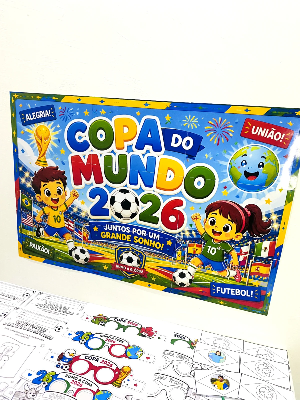 Kit Copa do Mundo 2026 para Imprimir | Atividades Educativas + Painel — amostra 1: Leve a magia do futebol para a sala de…