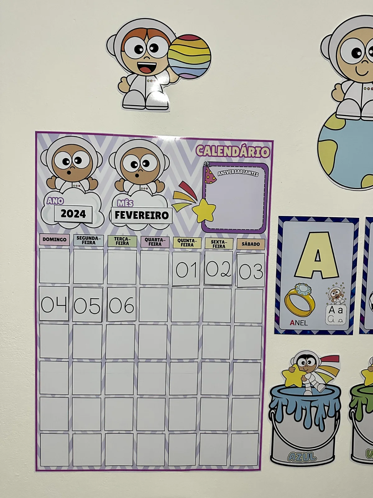 KIT DE DECORAÇÃO DE SALA DE AULA — ASTRONAUTA — amostra 1: Recurso ideal para criar um ambiente alfabetizador lúdico,… KIT DE DECORAÇÃO DE SALA DE AULA — ASTRONAUTA — amostra 1: Recurso ideal para criar um ambiente alfabetizador lúdico,…