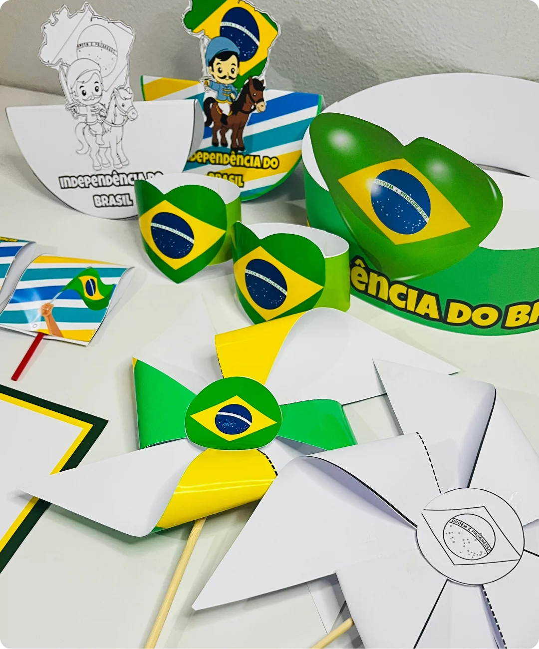 Kit de lembrancinhas da Pátria para imprimir — amostra 1: Da impressão à atividade com a turma