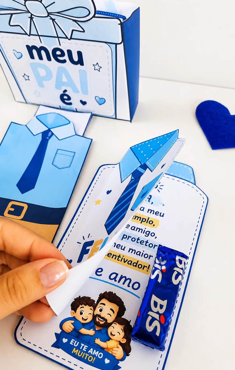 Kit de Lembrancinhas Dia dos Pais - Cartões, Porta-Caneta e Sacolinha! — amostra 1: Surpreenda as famílias com um Kit de…