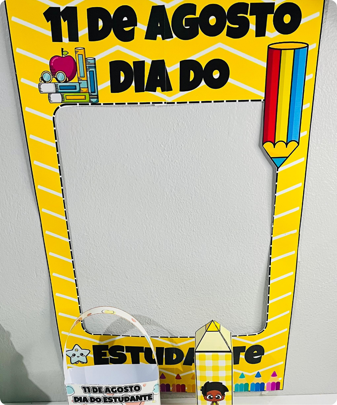 Kit de lembrancinhas do Dia do Estudante para imprimir — amostra 1: Uma homenagem que começa com a impressão
