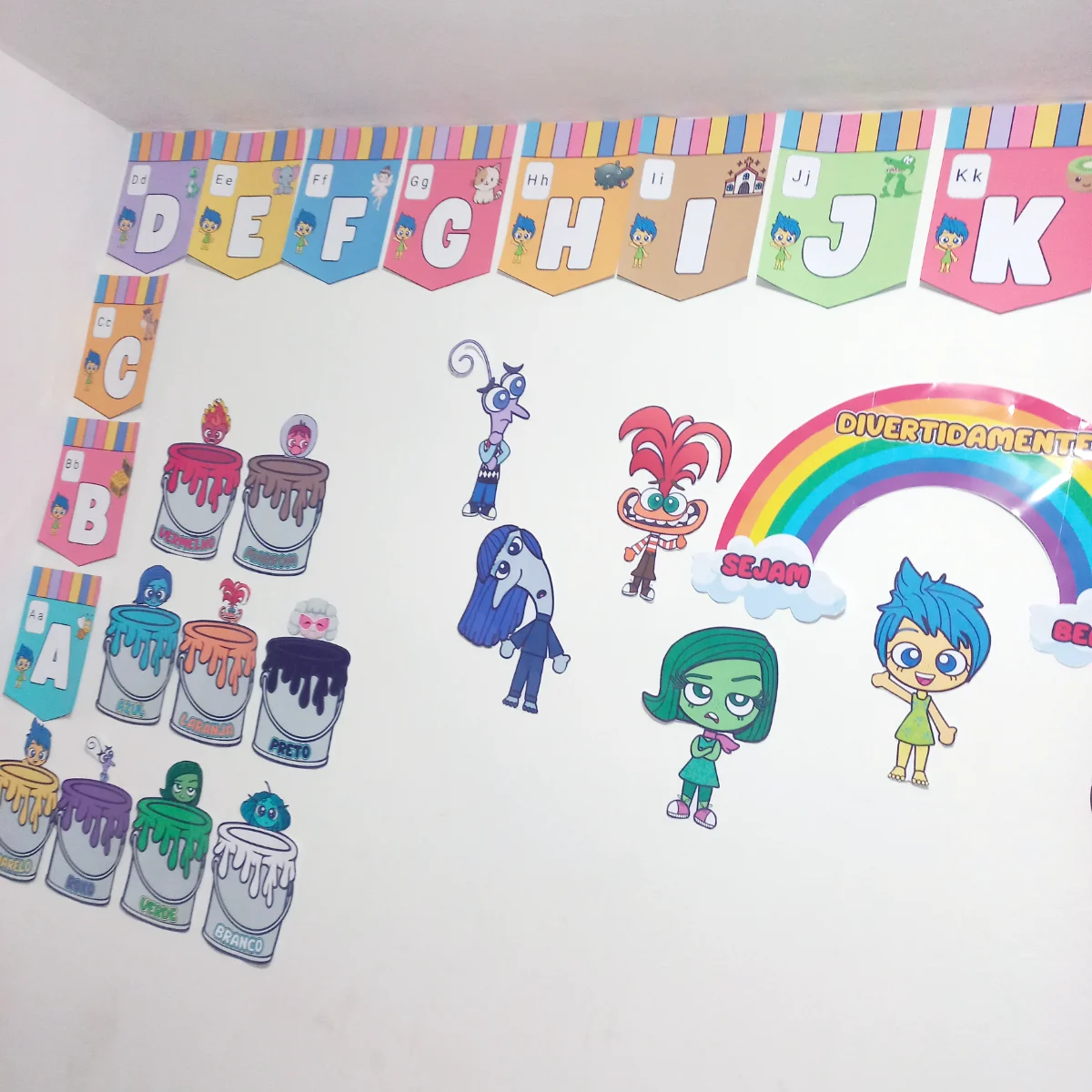 KIT DE SALA DE AULA DIVERTIDAMENTE - ANOS INICIAIS — amostra 1: Deixe sua sala de aula mais colorida, organizada e…
