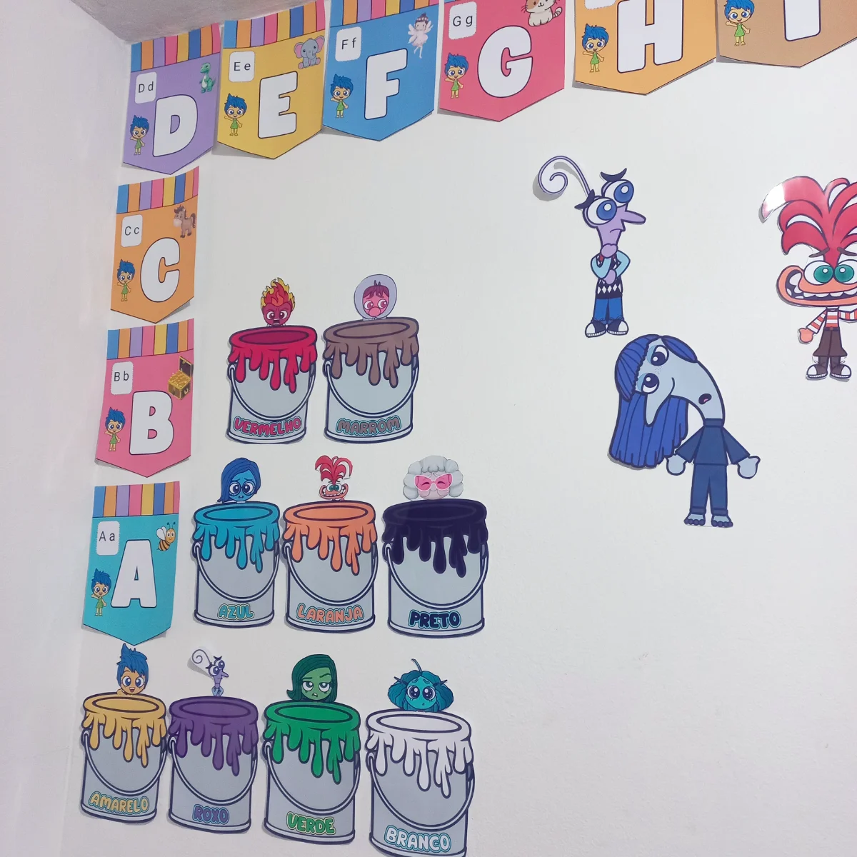 KIT DE SALA DE AULA DIVERTIDAMENTE - ANOS INICIAIS — amostra 3: Deixe sua sala de aula mais colorida, organizada e…