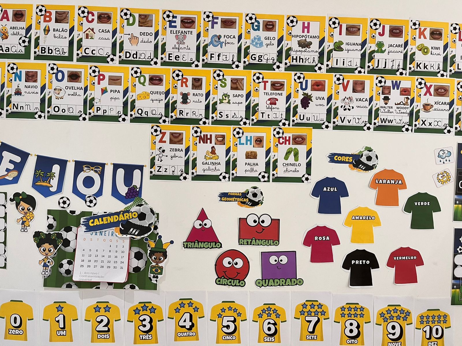 Kit decoração sala de aula: copa do mundo – PDF para Imprimir | Educação Infantil — capa do material