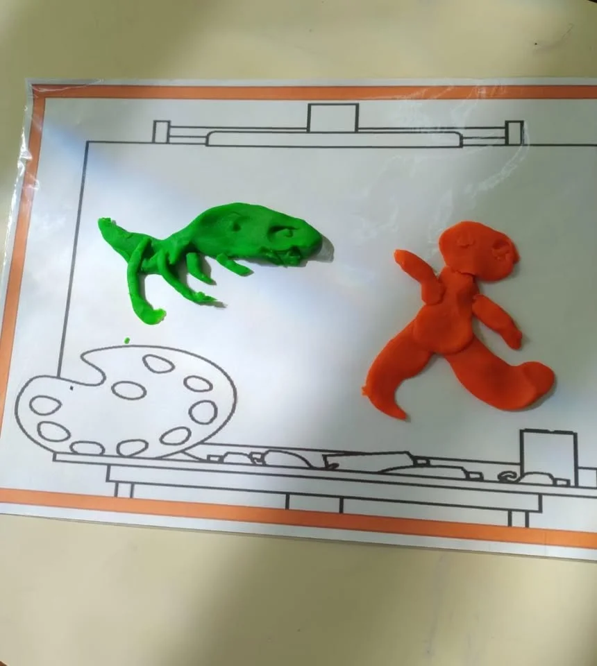 📚✨KIT DESENHOS PARA MASSINHA📚✨ — amostra 2: 💛🌈 Dê asas à imaginação dos pequenos com nosso kit criativo para massinha