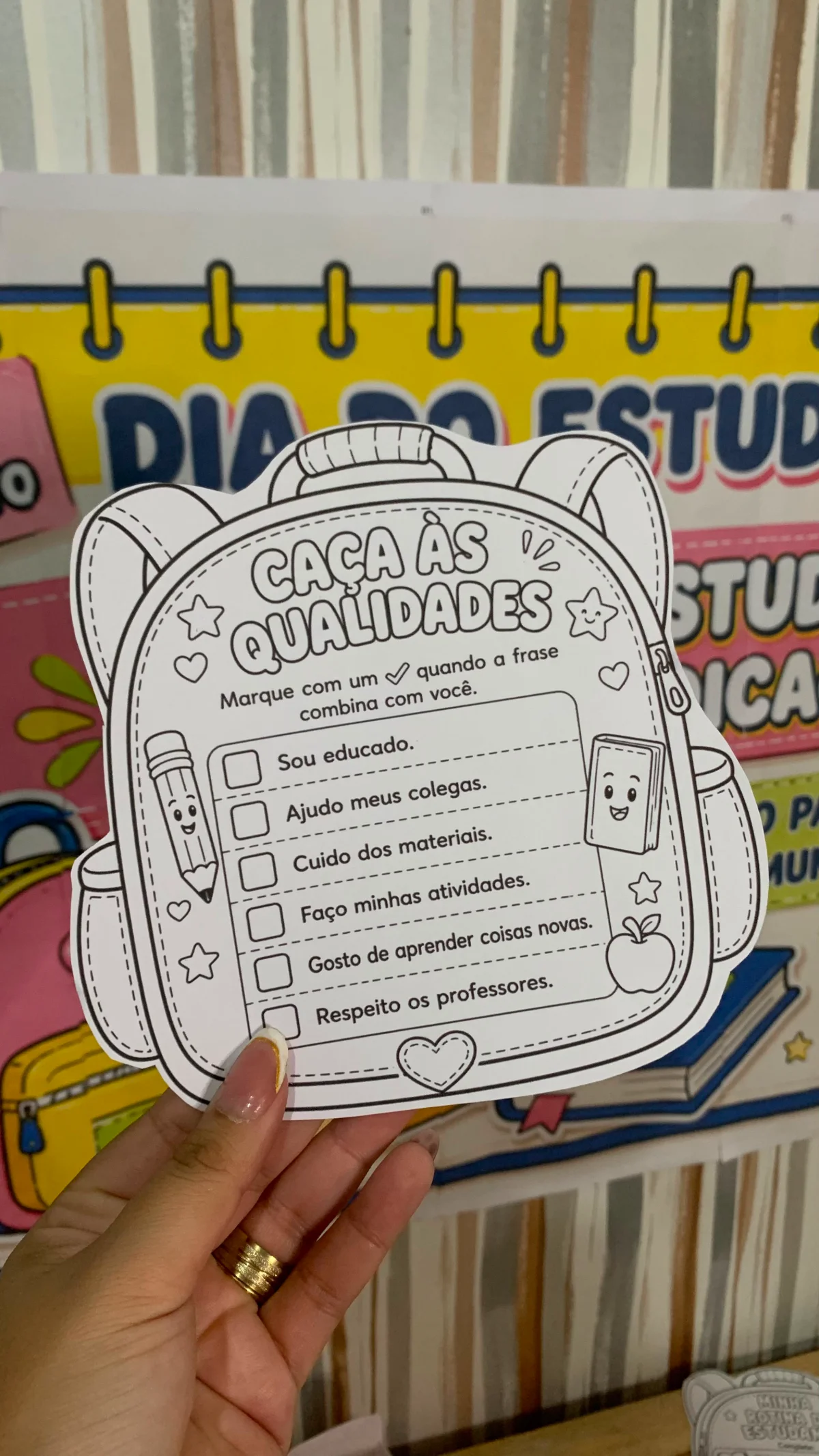 Kit Dia do Estudante – Painel, Lembrancinhas e Atividades! — amostra 2: Celebre o Dia do Estudante com um kit completo