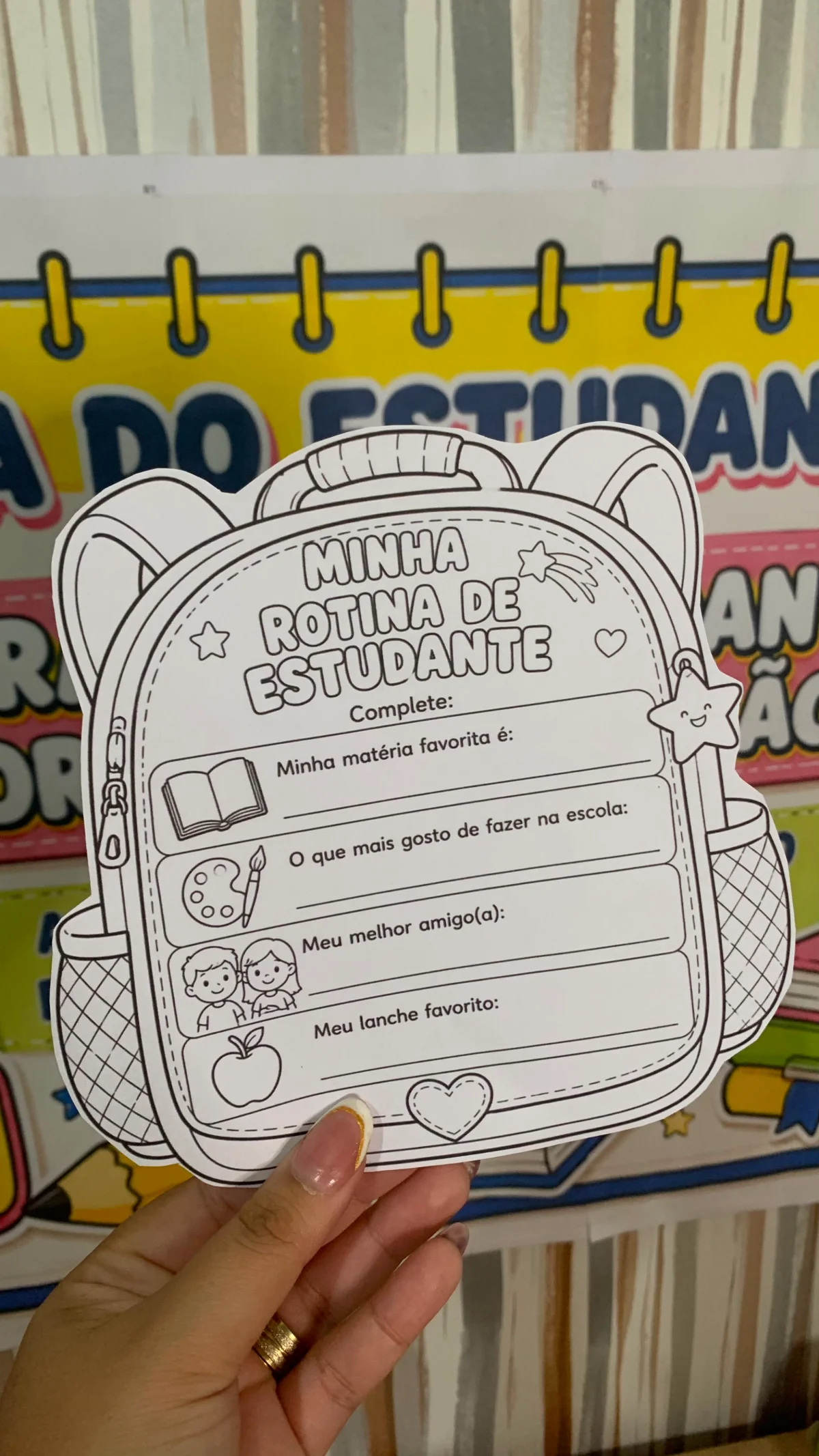 Kit Dia do Estudante – Painel, Lembrancinhas e Atividades! — amostra 3: Celebre o Dia do Estudante com um kit completo