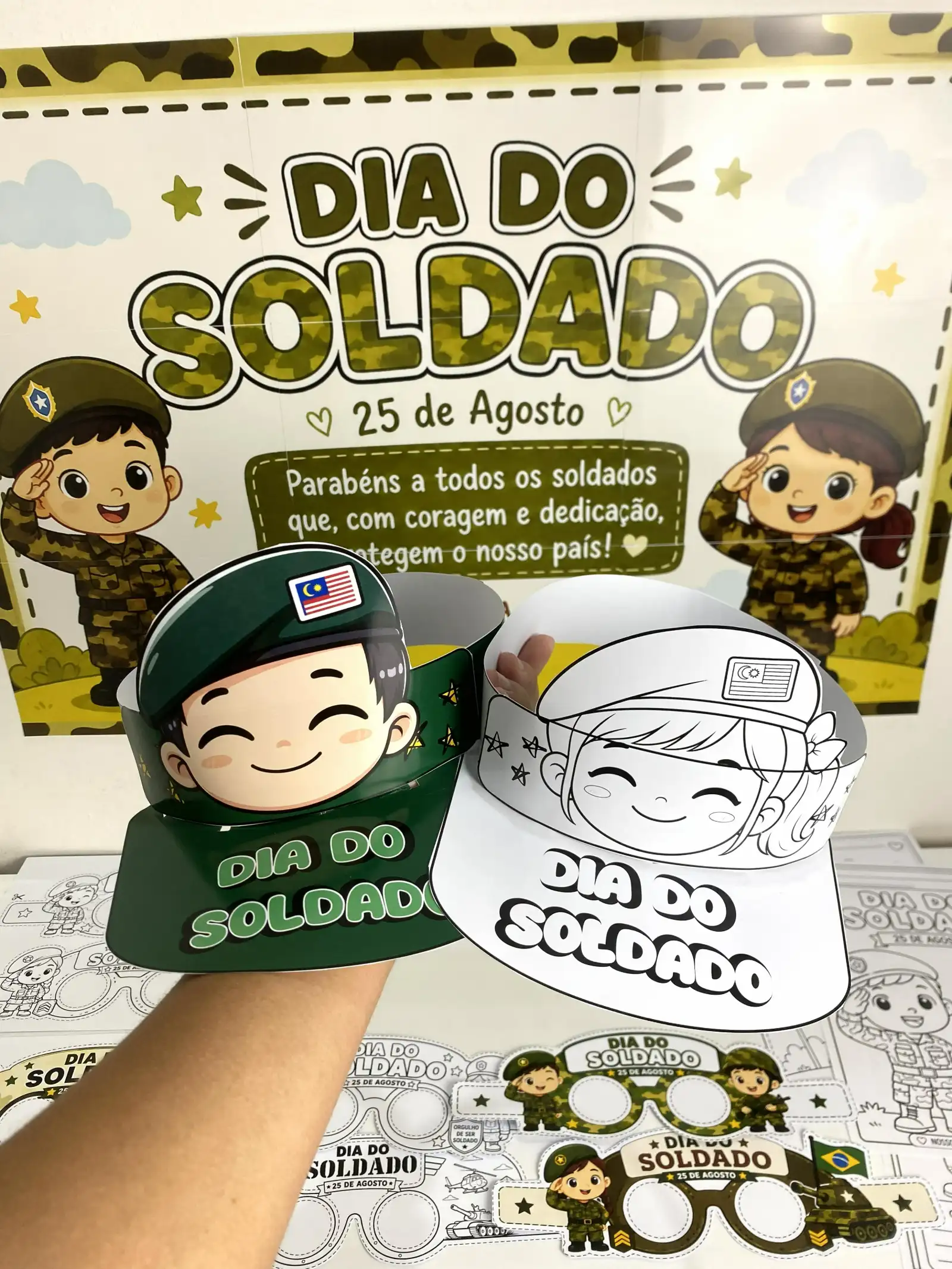 Kit Dia do Soldado – Material Pedagógico — amostra 2: Sobre o Kit Dia do Soldado Kit Dia do Soldado – Material Pedagógico — amostra 2: Sobre o Kit Dia do Soldado