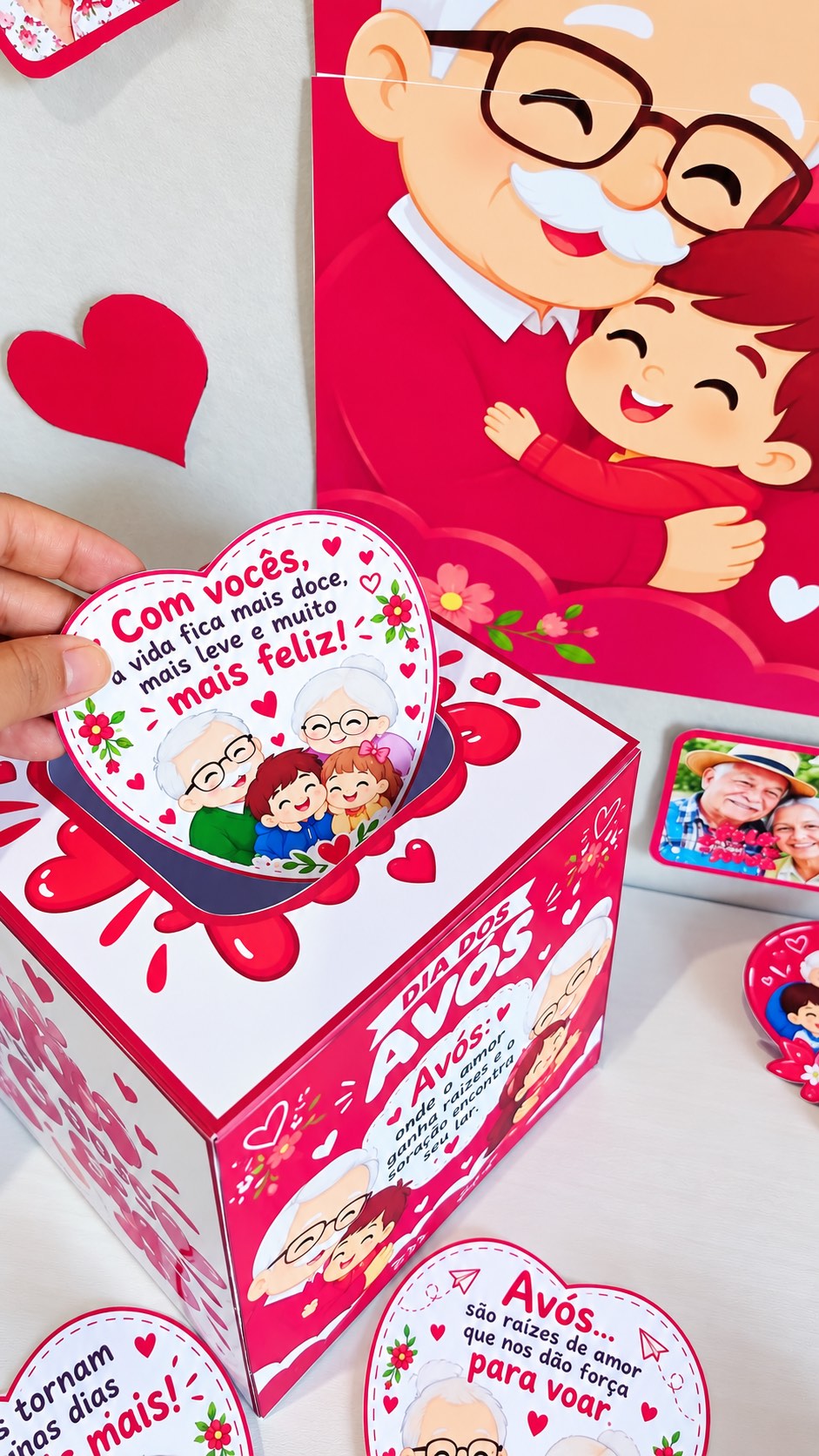 Kit Dia dos Avós – Painel, Caixinha,Cartões,Lembrancinhas e Atividades — amostra 1: O material reúne painel decorativo,…