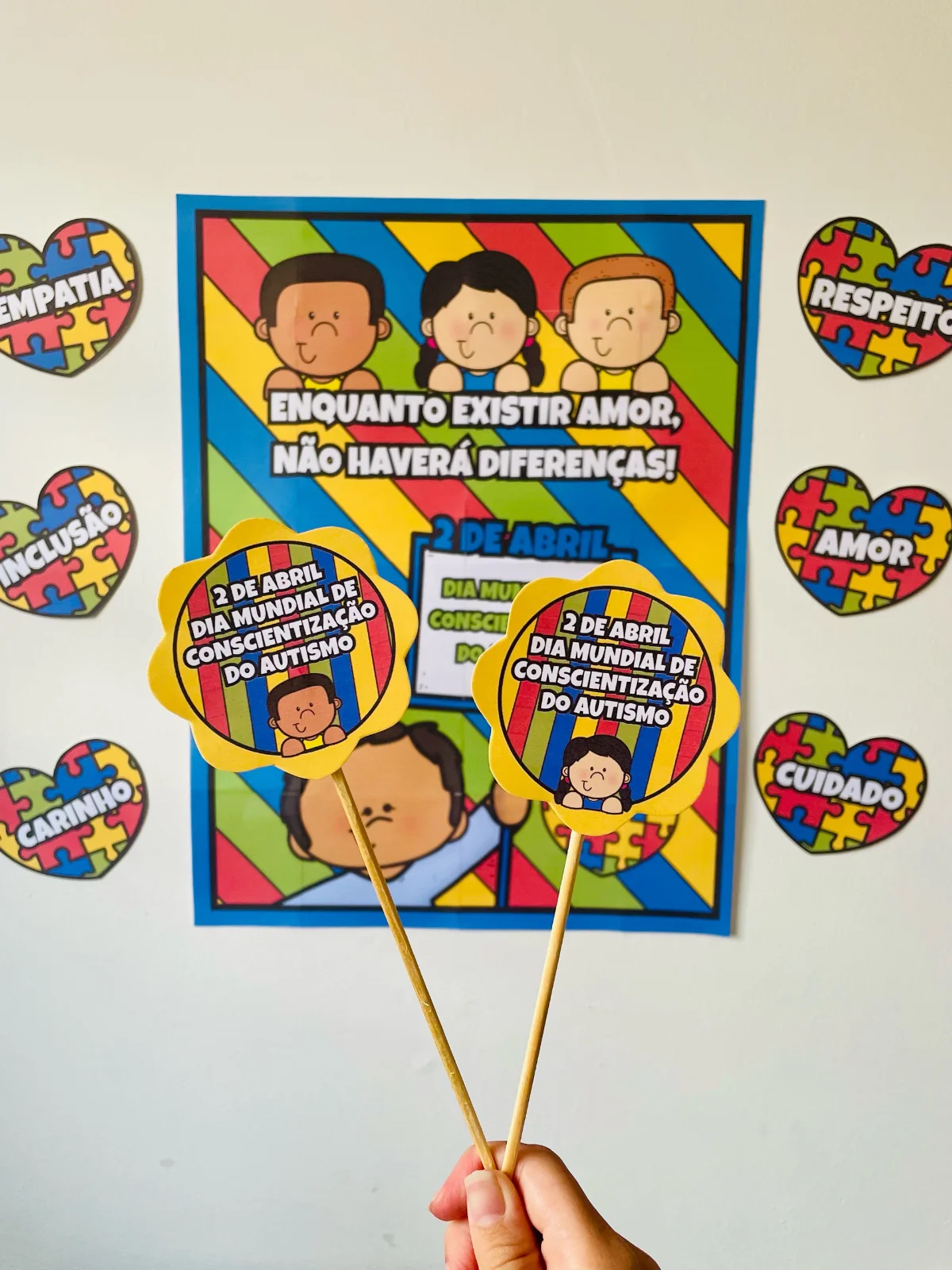 Kit Dia Mundial da Conscientização do Autismo: Painel + Lembrancinhas — capa do material