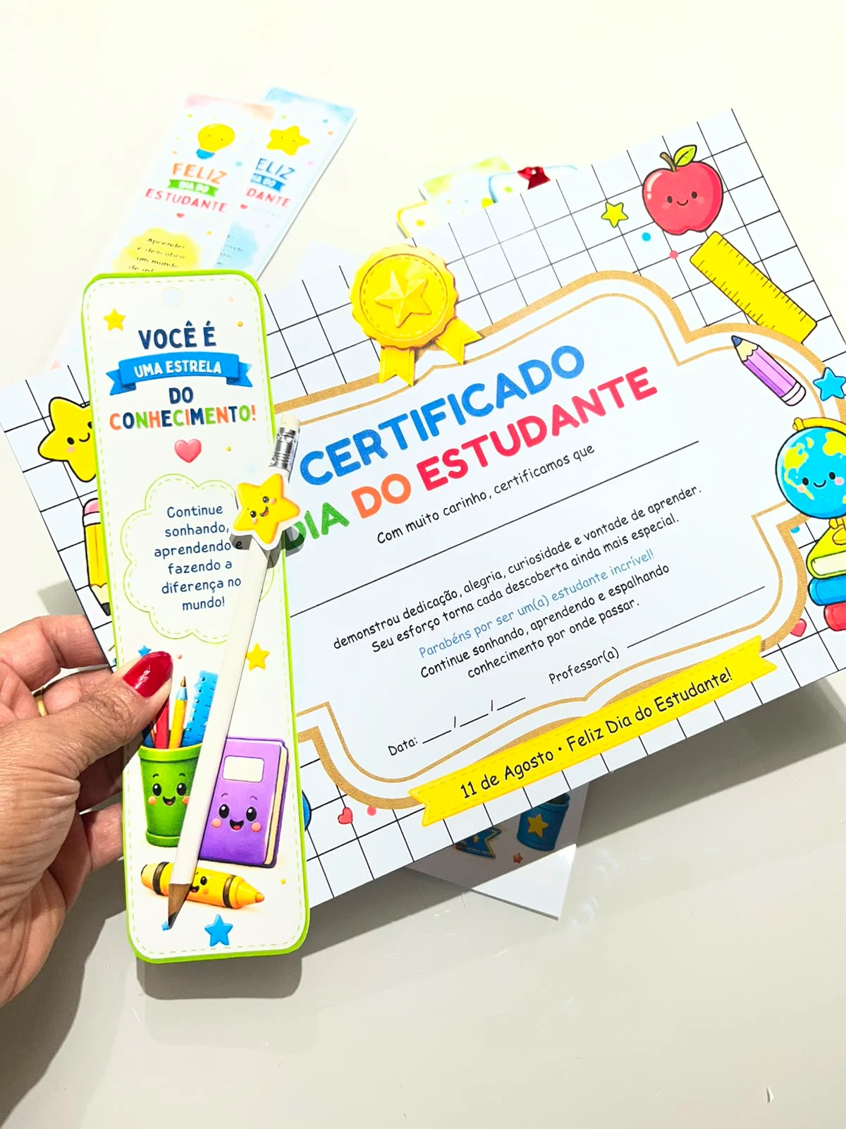 Kit Especial Feliz Dia do Estudante - Certificados, Marcadores e Porta-Lápis! — amostra 1: Celebre o Dia do Estudante com…