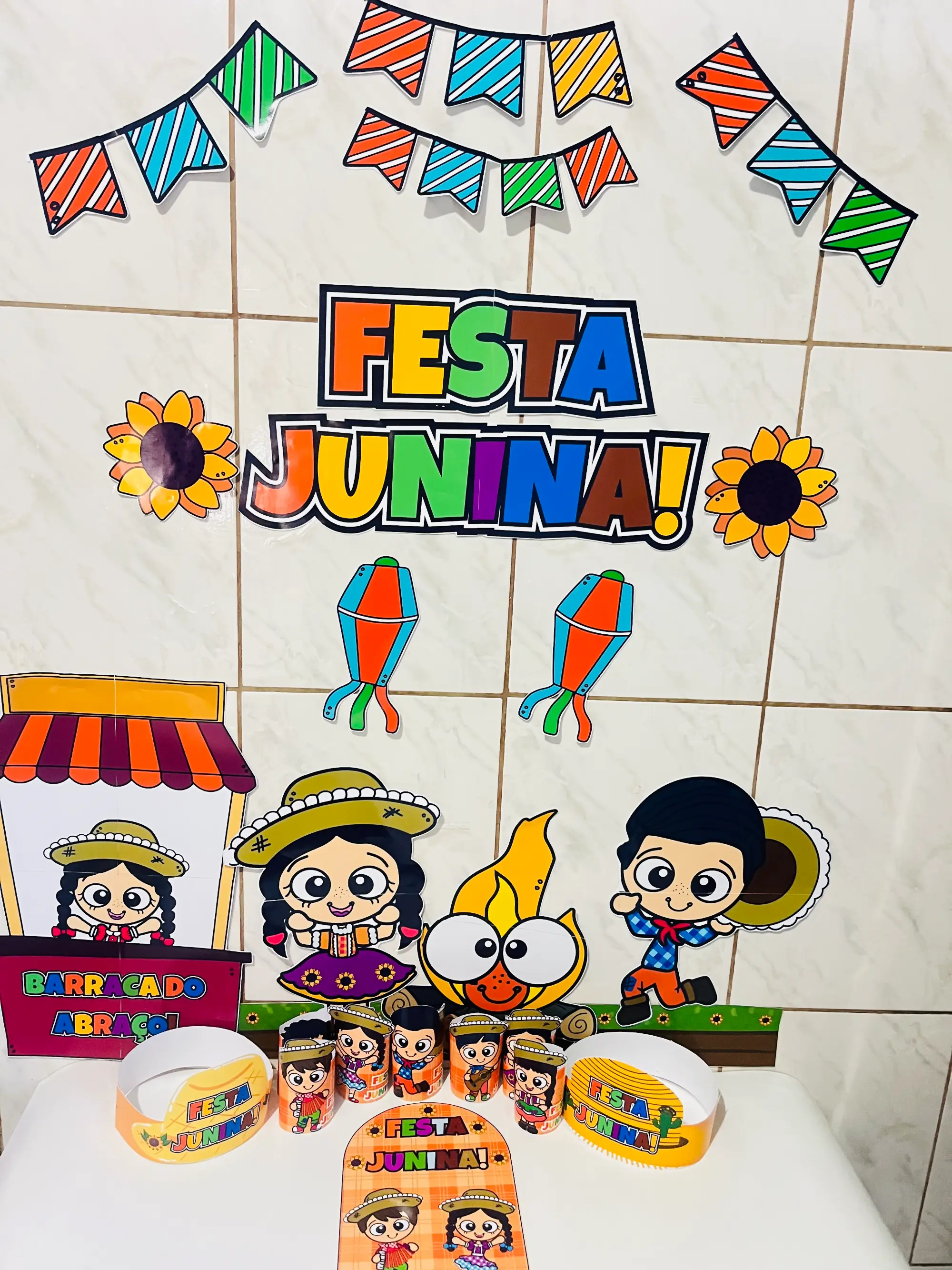 Kit Festa Junina com História na Luva : Educação Infantil — amostra 2: Deixe seu arraiá ainda mais alegre e encantador com…