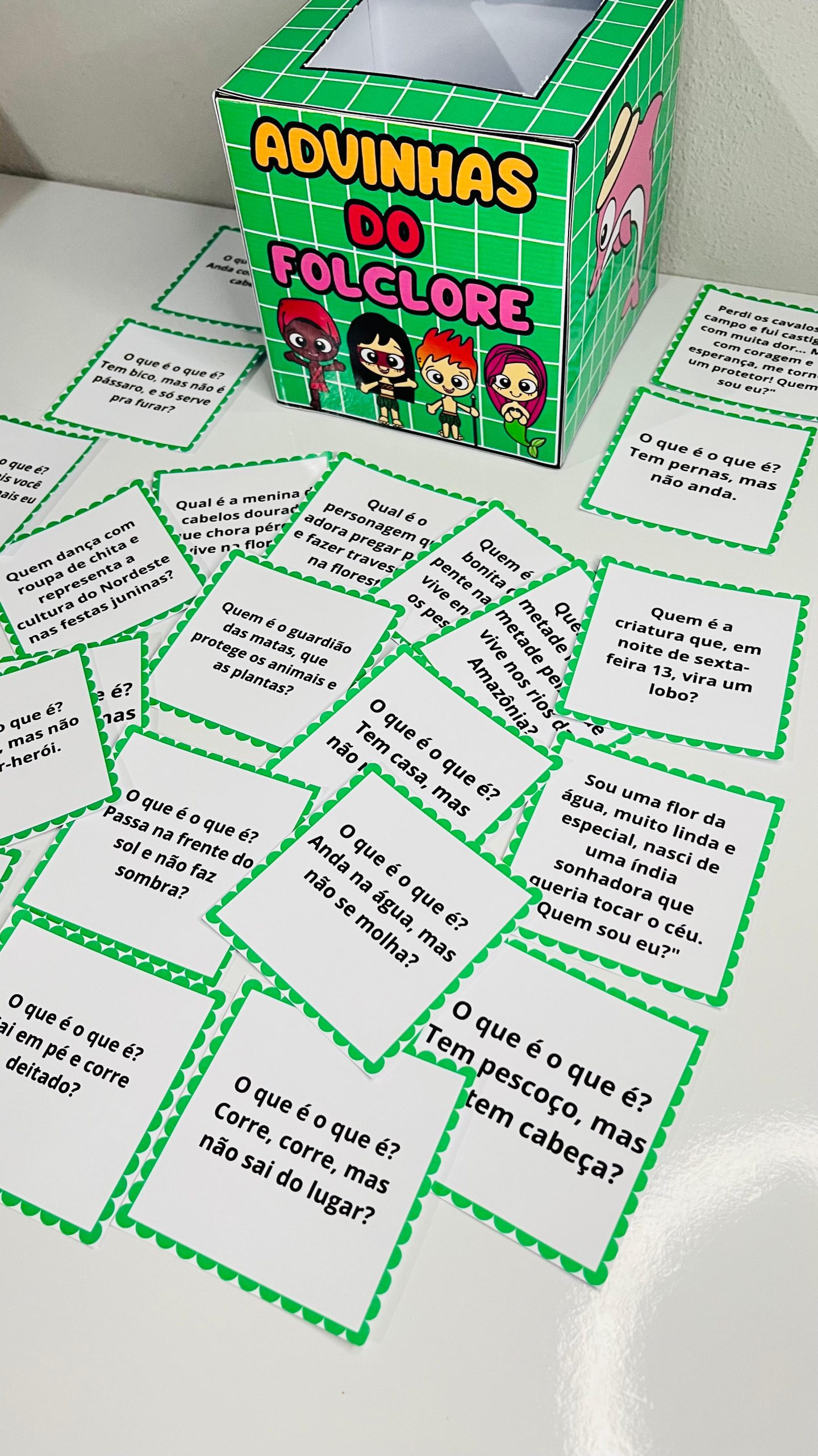 Kit Folclore 2 – Painel, Caixa de Adivinhas e Desenhos para colorir | Anos Iniciais — amostra 3: Para quem é indicado