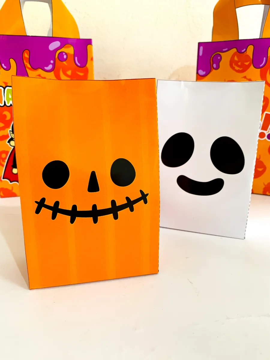 Kit Halloween para Imprimir PDF – Lembrancinhas e Decoração — amostra 6: Sacolinhas, caixinhas, coroas, atividades para…