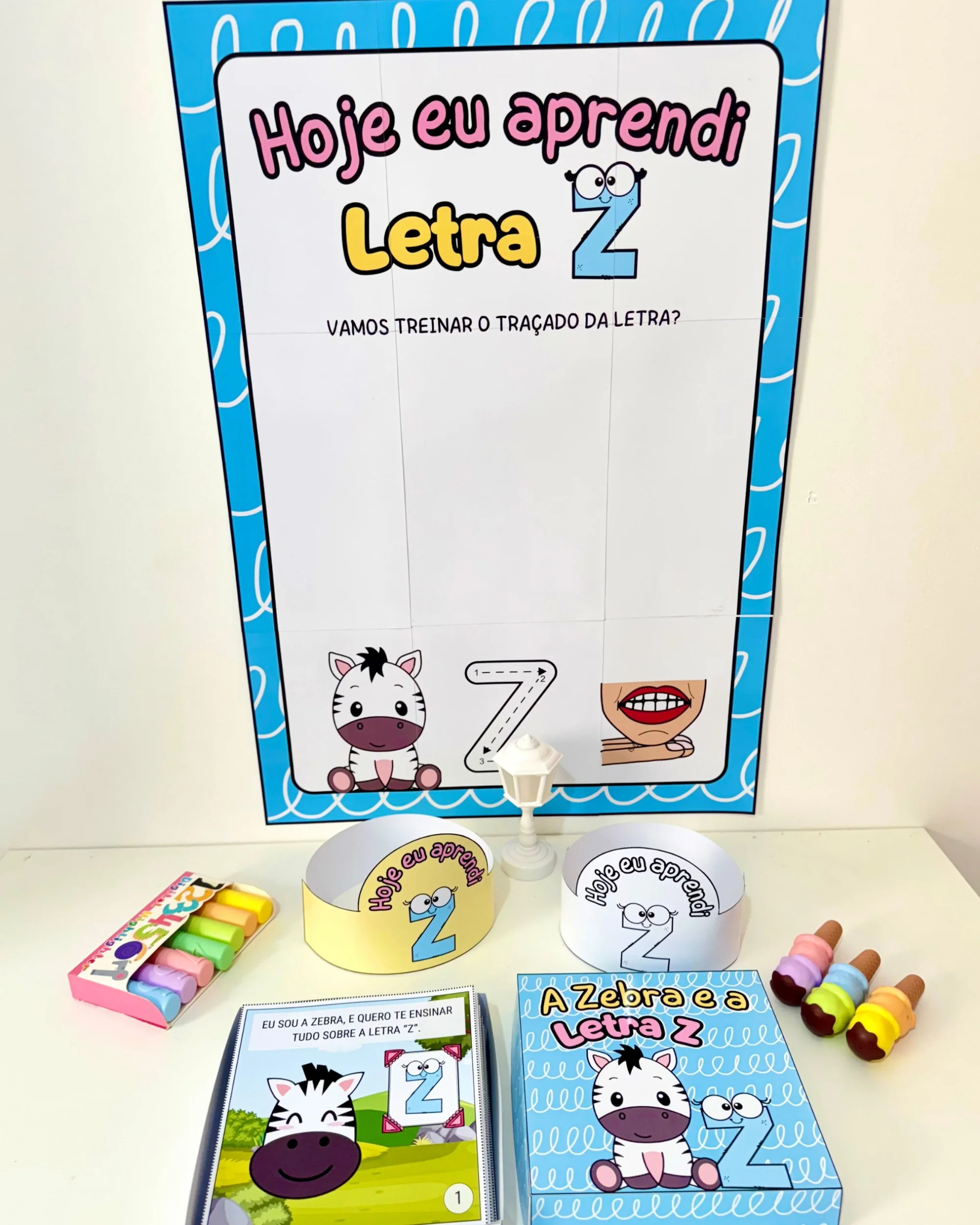 Kit História na Caixa e Cartaz Letra Z – Alfabetização — amostra 1: O que vem no material