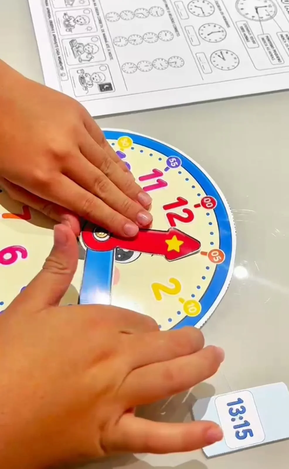 Kit hora certa MATEMÁTICA seus alunos aprendem de forma prática — amostra 4: SEUS ALUNOS AINDA CONFUNDEM AS HORAS NO RELÓGIO