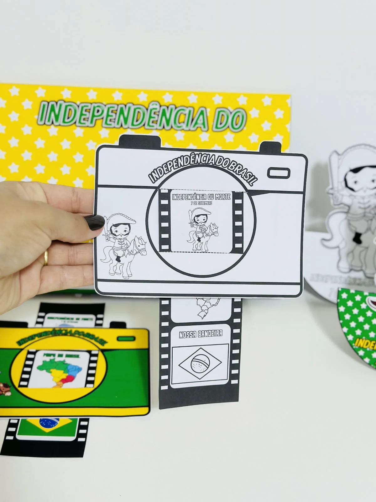 Kit Independência do Brasil garanta um material dinâmico e divertido. — amostra 3: Kit Pedagógico Independência do Brasil