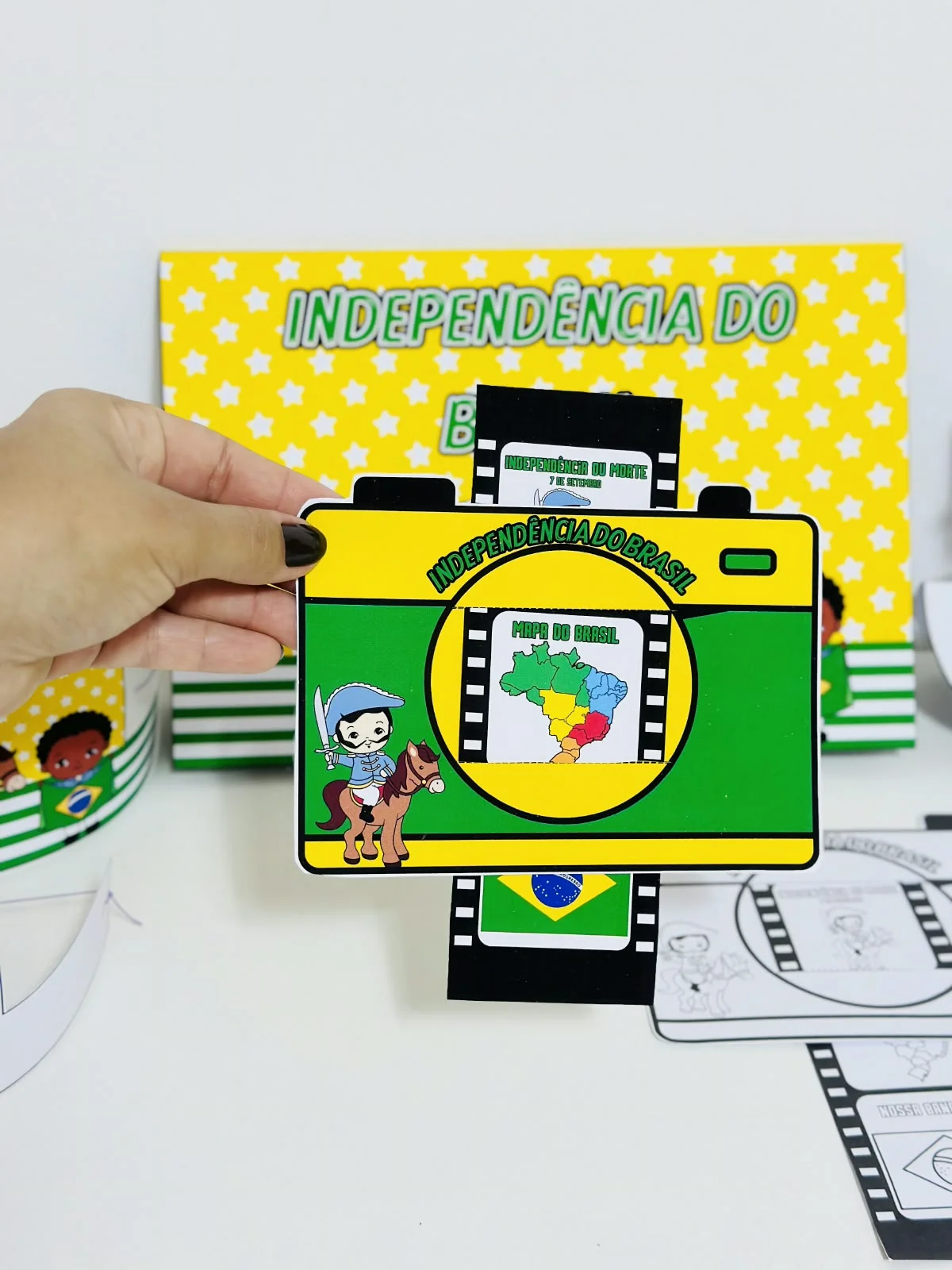 Kit Independência do Brasil garanta um material dinâmico e divertido. — amostra 4: Kit Pedagógico Independência do Brasil