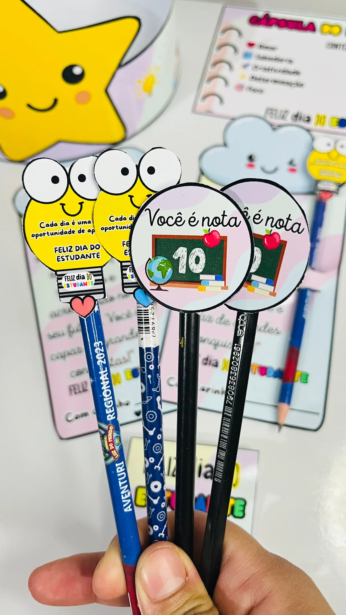 🎒✨ Kit Lembrancinha Dia do Estudante ✨🎒 Em PDF pronto para imprimir — amostra 2: 💙 🎒 "Ainda não sabe o que entregar no…