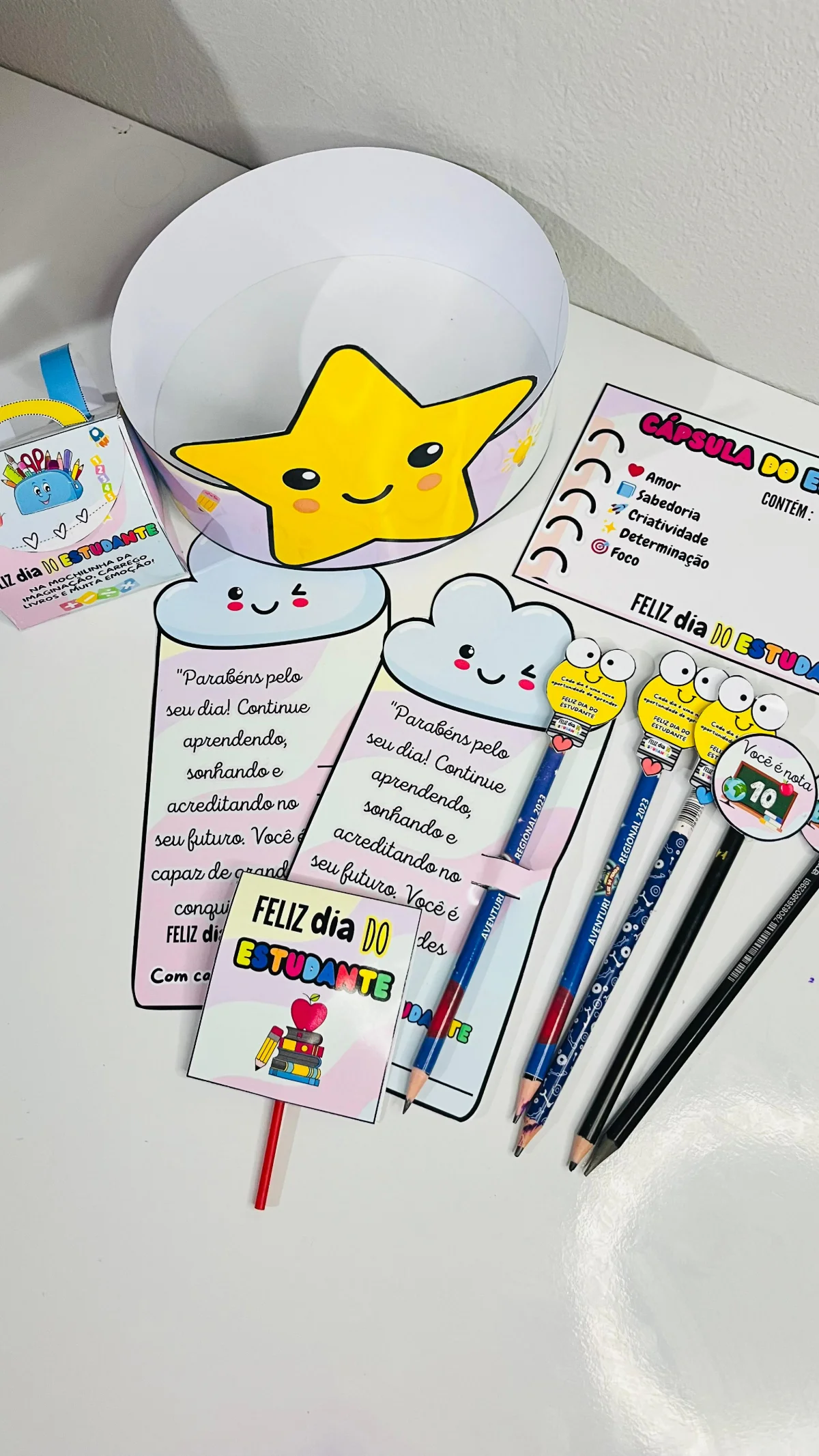 Kit Lembrancinha Dia do Estudante – PDF para Imprimir — amostra 2: Sobre o Kit Lembrancinha Dia do Estudante
