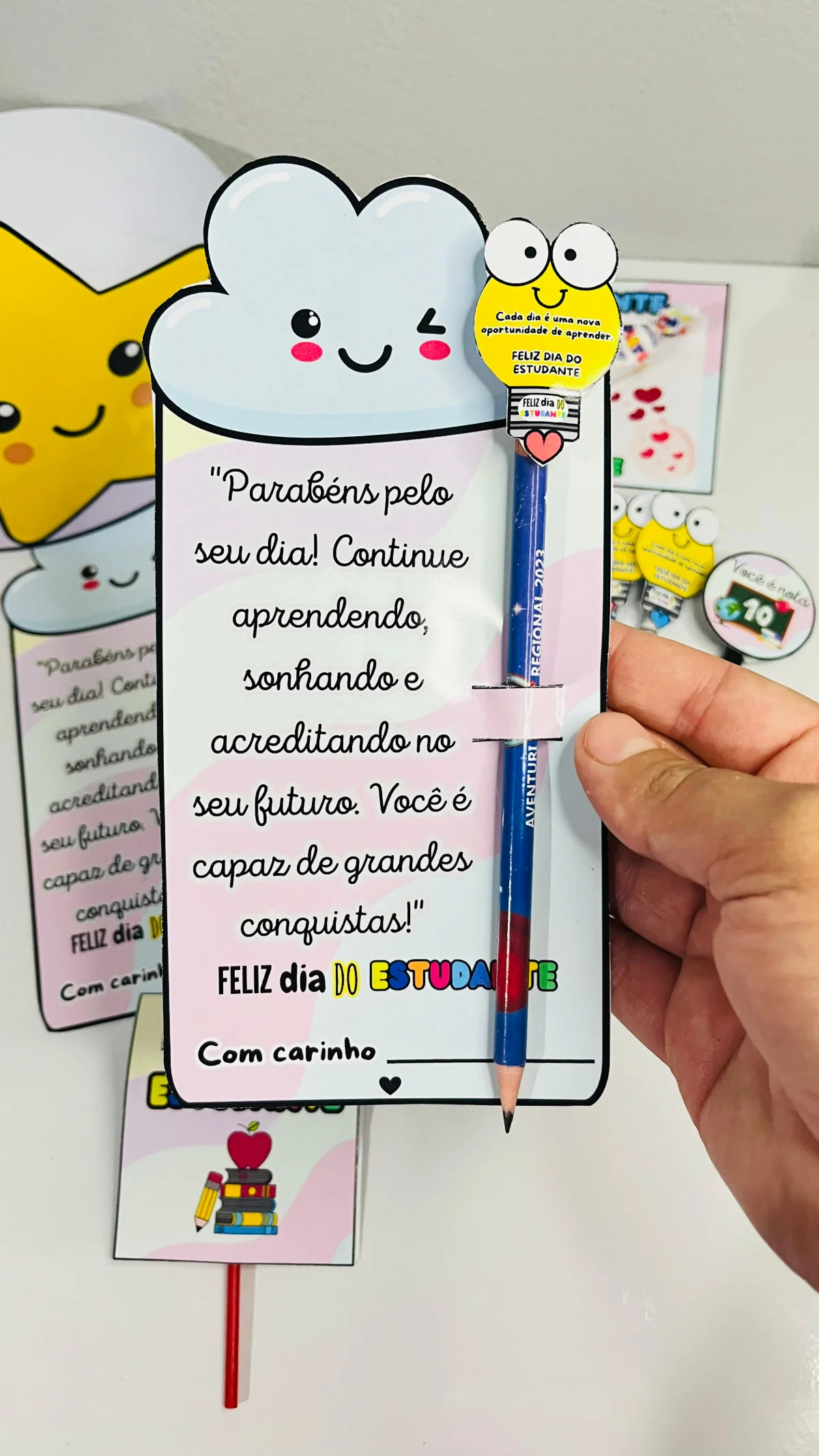 Kit Lembrancinha Dia do Estudante – PDF para Imprimir — amostra 3: Surpreenda seus alunos no Dia do Estudante com uma…
