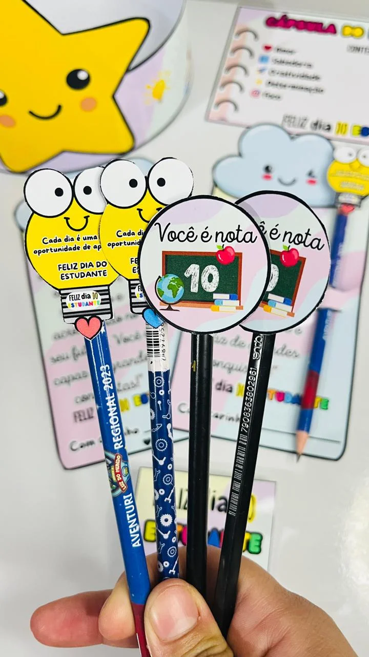 Kit lembrancinha dia do estudante — amostra 1: Kit lembrancinha dia do estudante 🥰Surpreenda seus alunos no Dia do…