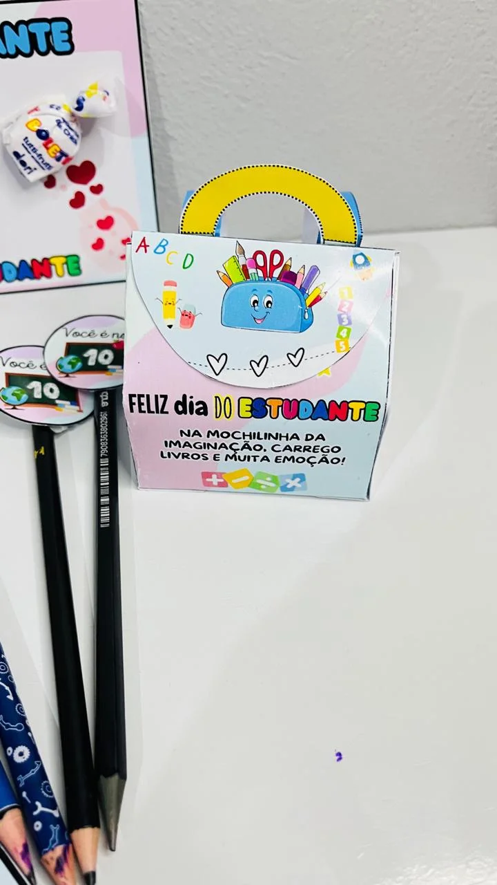 Kit lembrancinha dia do estudante — amostra 4: Kit lembrancinha dia do estudante 🥰Surpreenda seus alunos no Dia do…