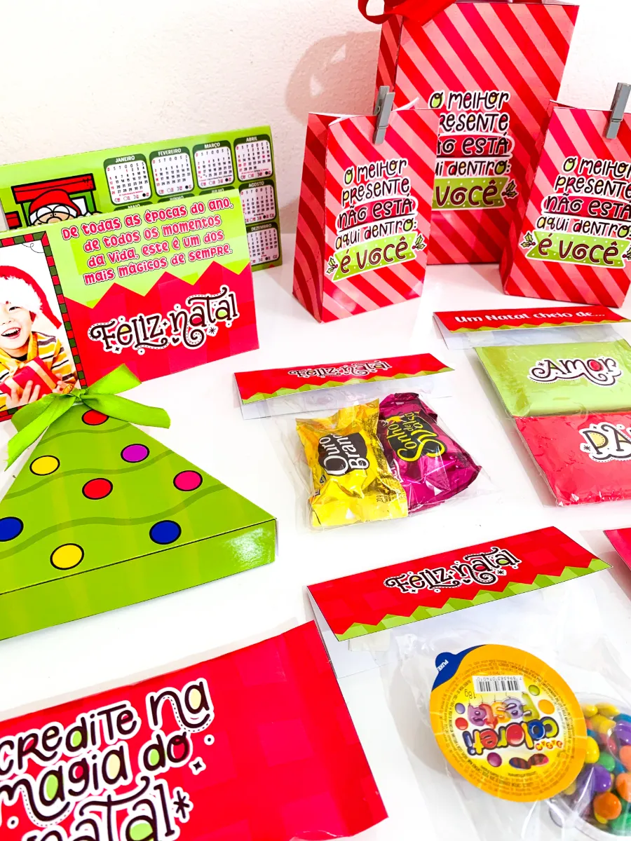 Kit Lembrancinhas de Natal: Parte 1 e Parte 2 — amostra 3: Kit natalino com sacolinhas, caixas, capas para chocolates, mini…