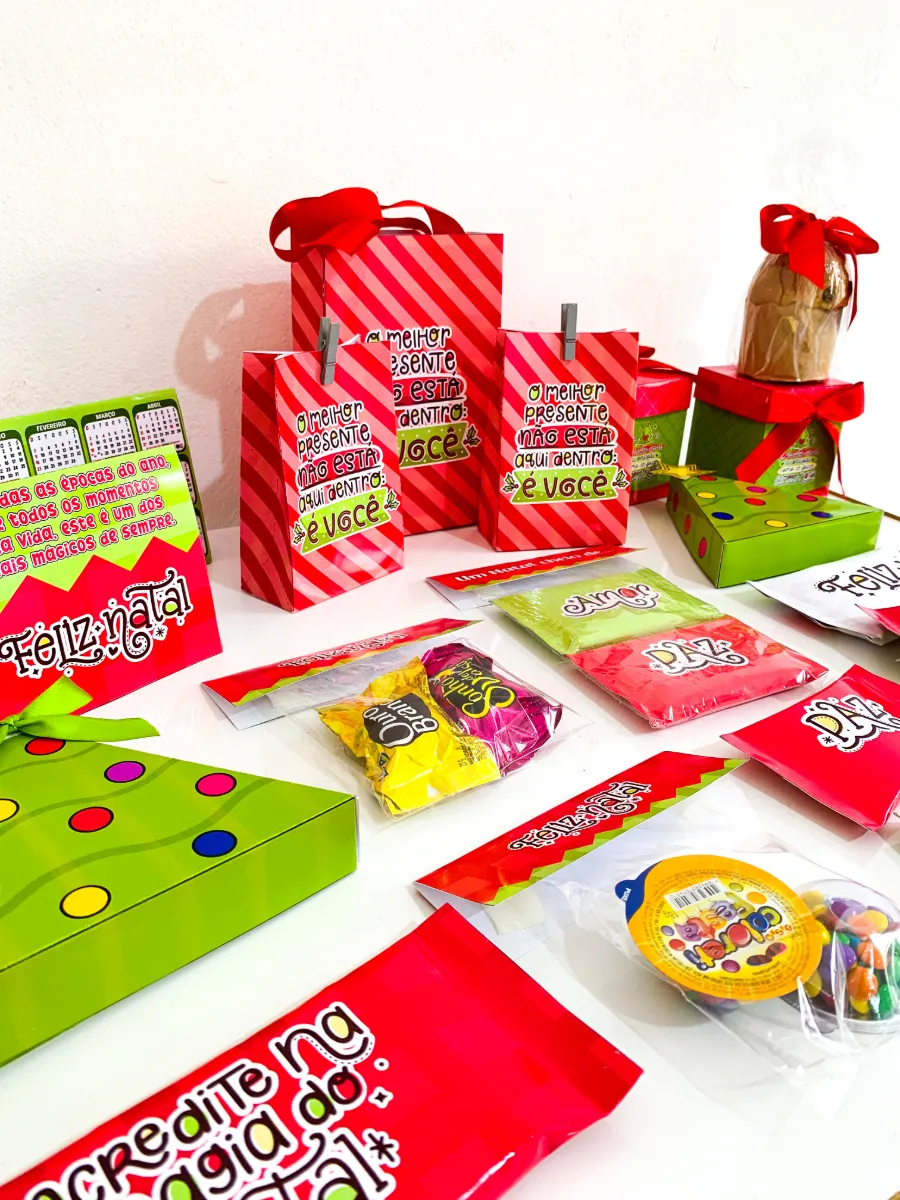 Kit Lembrancinhas de Natal: Parte 1 e Parte 2 — Datas comemorativas para Todas as séries: Kit natalino com sacolinhas,…