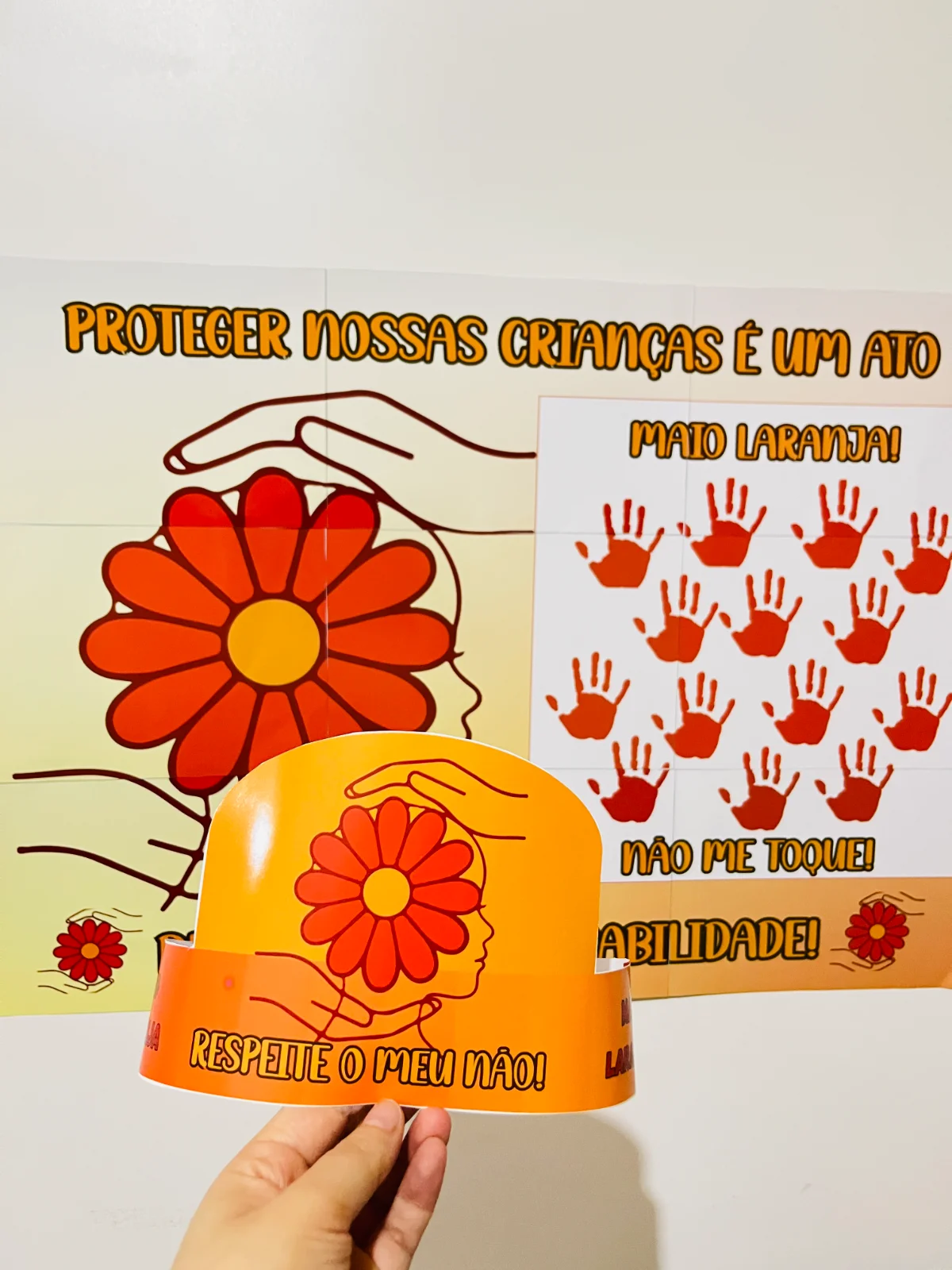 Kit Maio Laranja – Conscientização e Proteção — amostra 5: Educar também é proteger Kit Maio Laranja – Conscientização e Proteção — amostra 5: Educar também é proteger