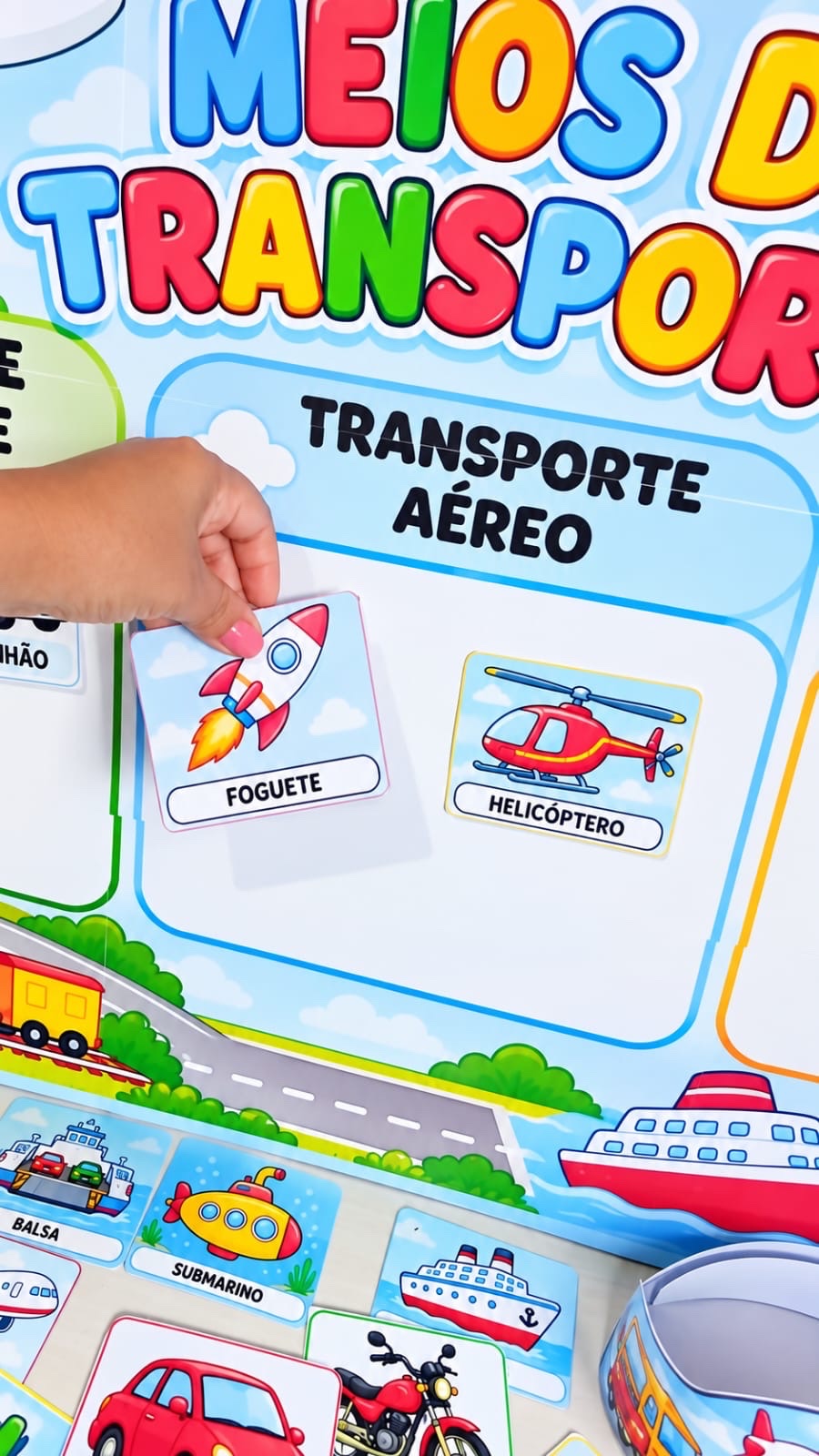 Kit Meios de Transportes para Educação Infantil e Anos Iniciais — amostra 6: Kit pedagógico em PDF com painéis, luva de…