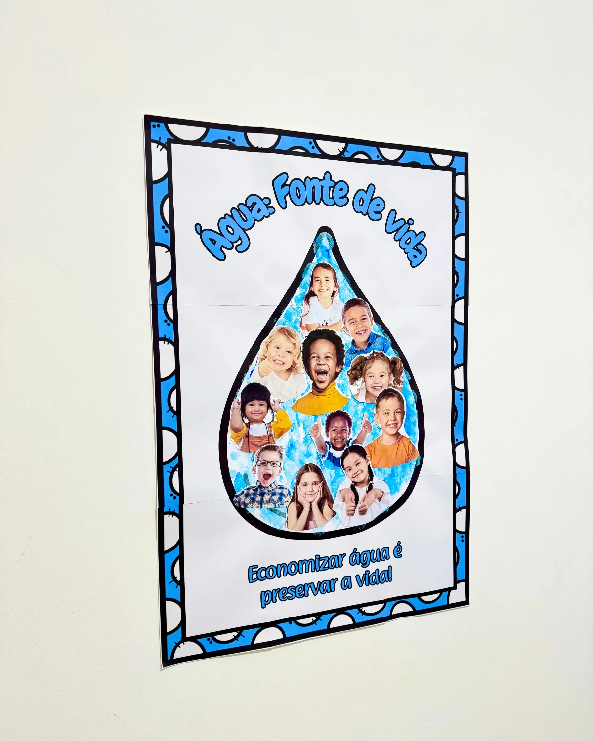 Kit Painel Colaborativo "Água: Fonte de Vida" com Foto dos Alunos — amostra 4: Torne o Dia da Água inesquecível com este…