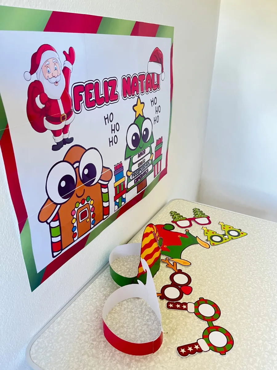 Kit Painel de Natal Óculos e Gorros PDF — amostra 1: Kit Painel de Natal com óculos e gorros em PDF para imprimir, ideal…