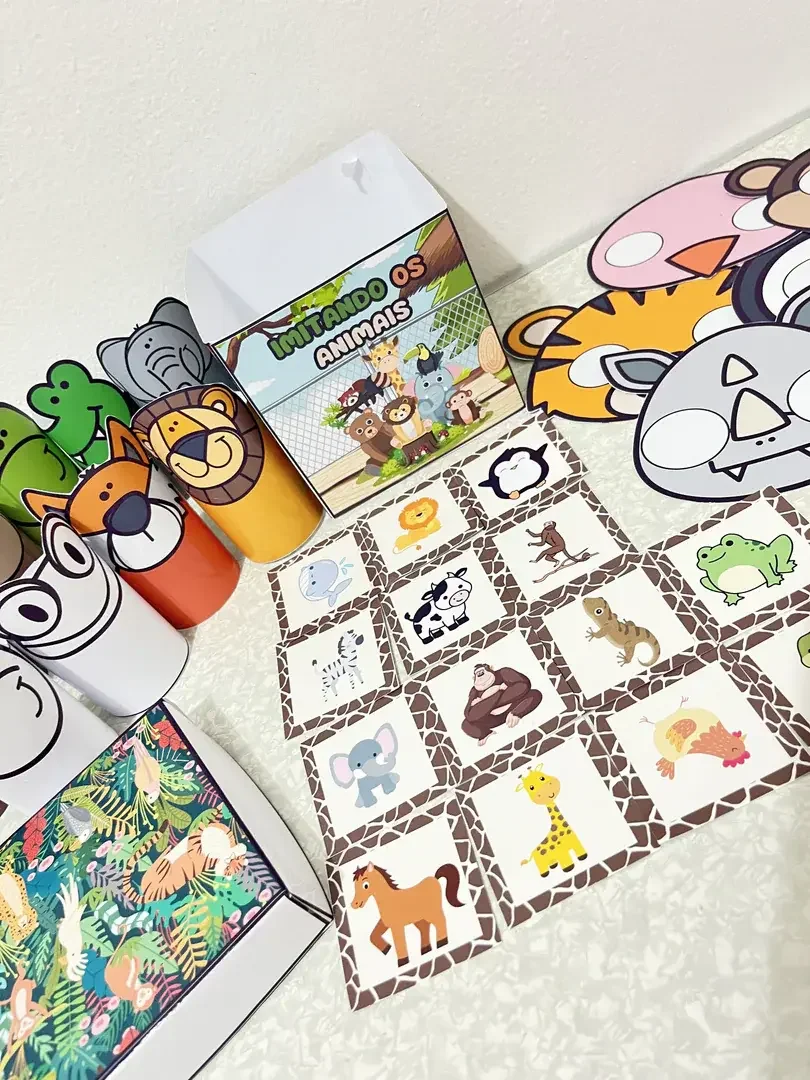 kit pedagógico musical - imitando os animais — amostra 1: CAIXA IMITANDO OS ANIMAIS: O que inclui: Cards de animais com…