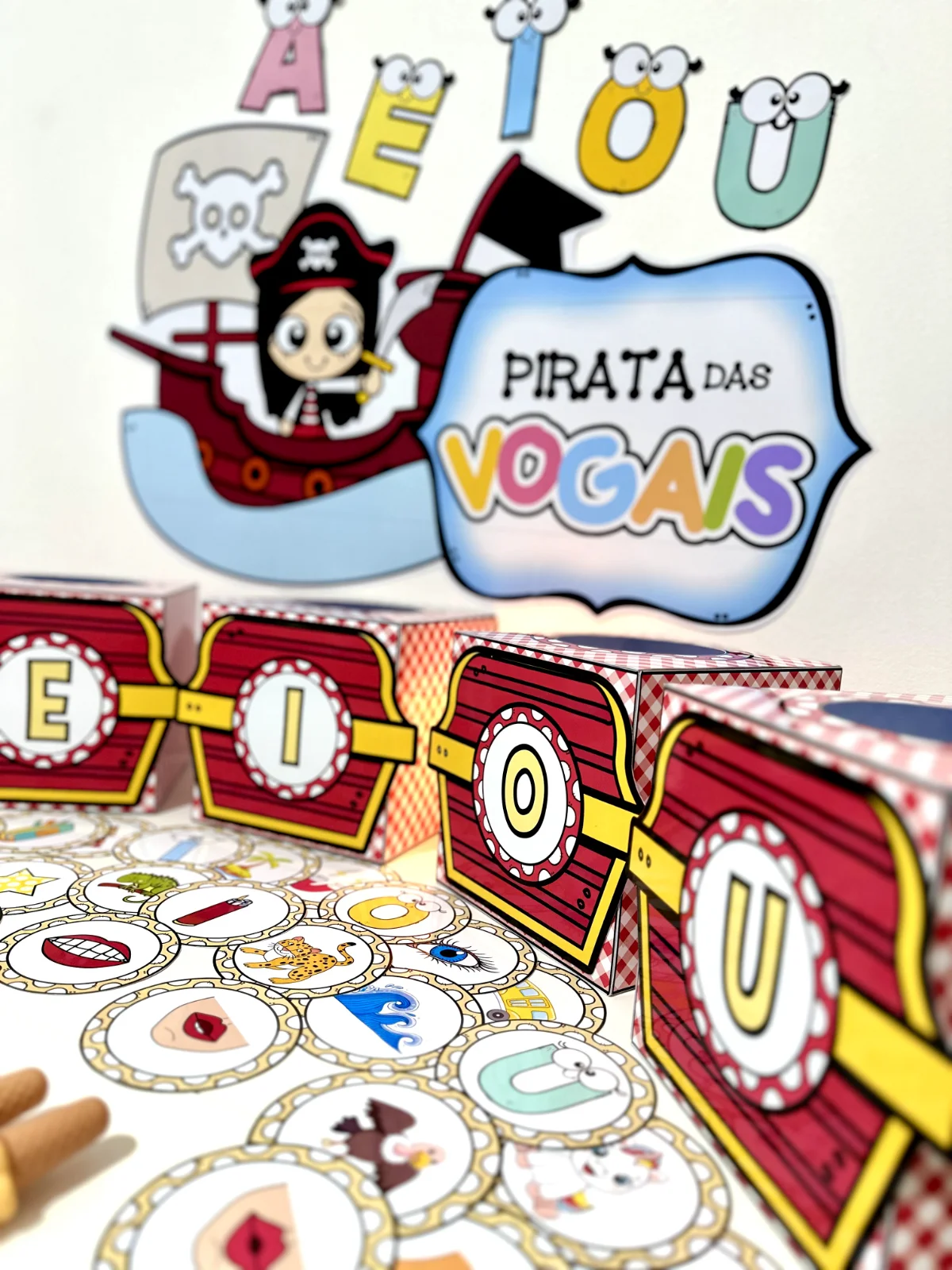 Kit Pirata das Vogais para trabalhar com crianças da educação infantil — amostra 1: Kit Pirata das Vogais para trabalhar o…