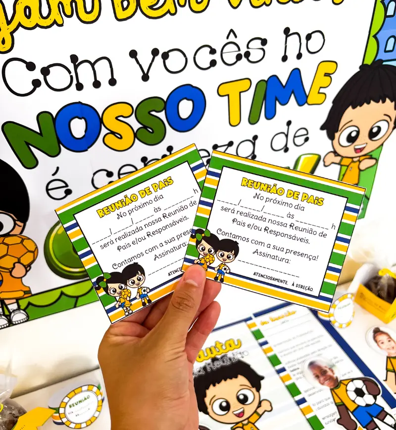 Kit Reunião de Pais Futebol: Jogando no Mesmo Time — amostra 6: Organize uma reunião de pais com tema futebol e incentive a…