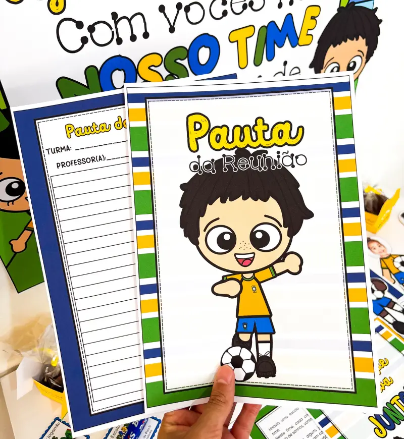 Kit Reunião de Pais Futebol: Jogando no Mesmo Time — amostra 7: Organize uma reunião de pais com tema futebol e incentive a…