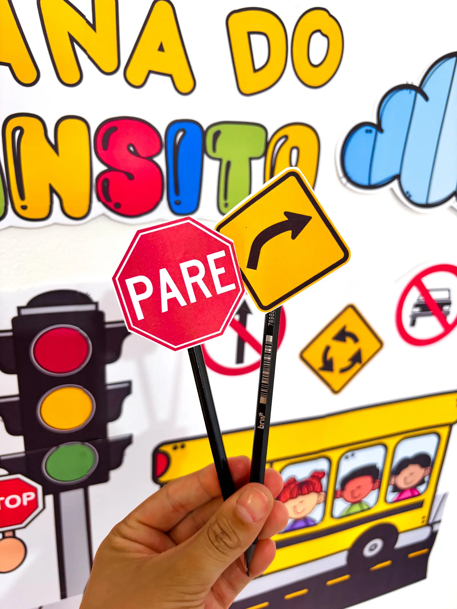 Kit Semana do Trânsito: Educação Infantil e Anos Iniciais — amostra 3: Kit completo Semana do Trânsito em PDF com 32 páginas