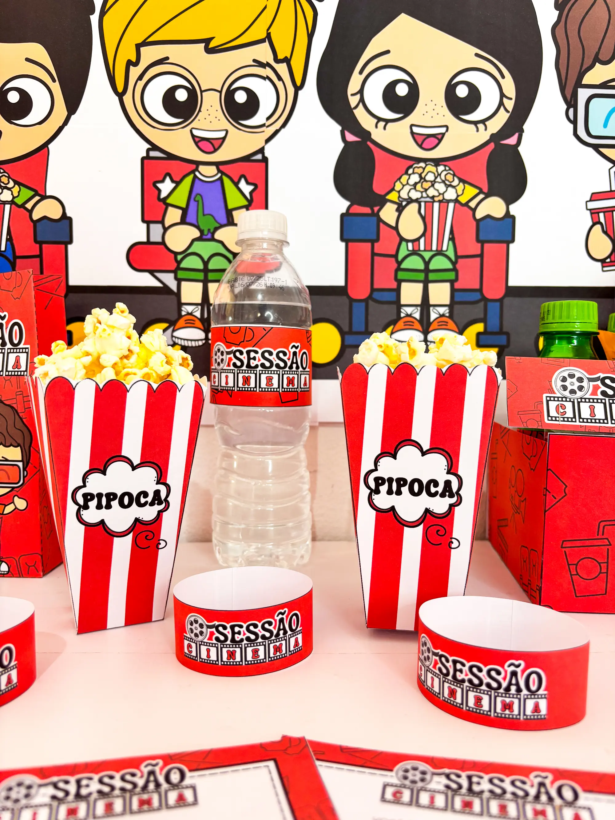 Kit Sessão Cinema em PDF: Painel+Lembrancinhas para Semana da Criança — amostra 3: Kit Sessão Cinema completo em PDF