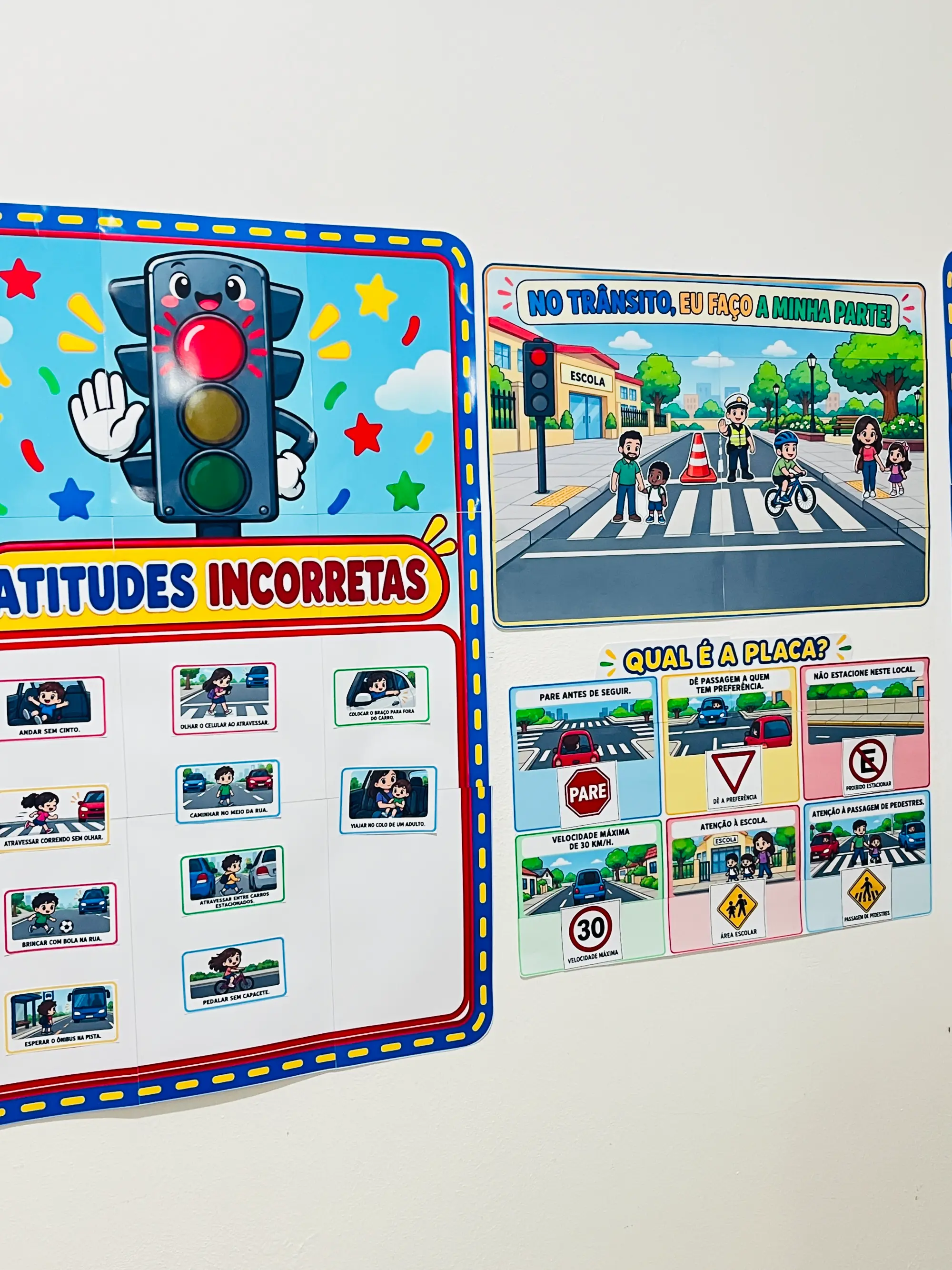 Kit Trânsito Interativo — Pequenos Cidadãos, Grandes Atitudes! — amostra 2: Que tal trabalhar o trânsito com materiais em… Kit Trânsito Interativo — Pequenos Cidadãos, Grandes Atitudes! — amostra 2: Que tal trabalhar o trânsito com materiais em…
