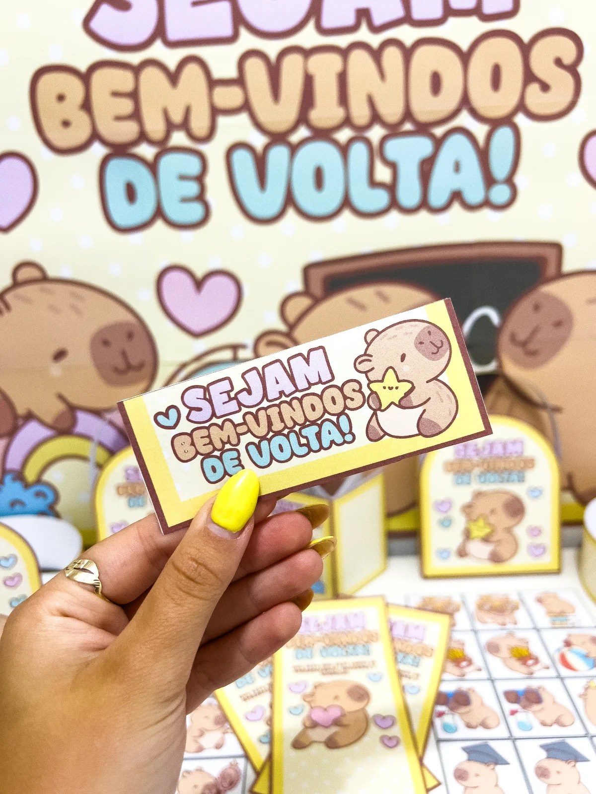 Kit Volta às Aulas Capivara Fofa em PDF | Painel, Coroa, Jogos e Lembrancinhas — amostra 2: O Kit Volta às Aulas – Tema…